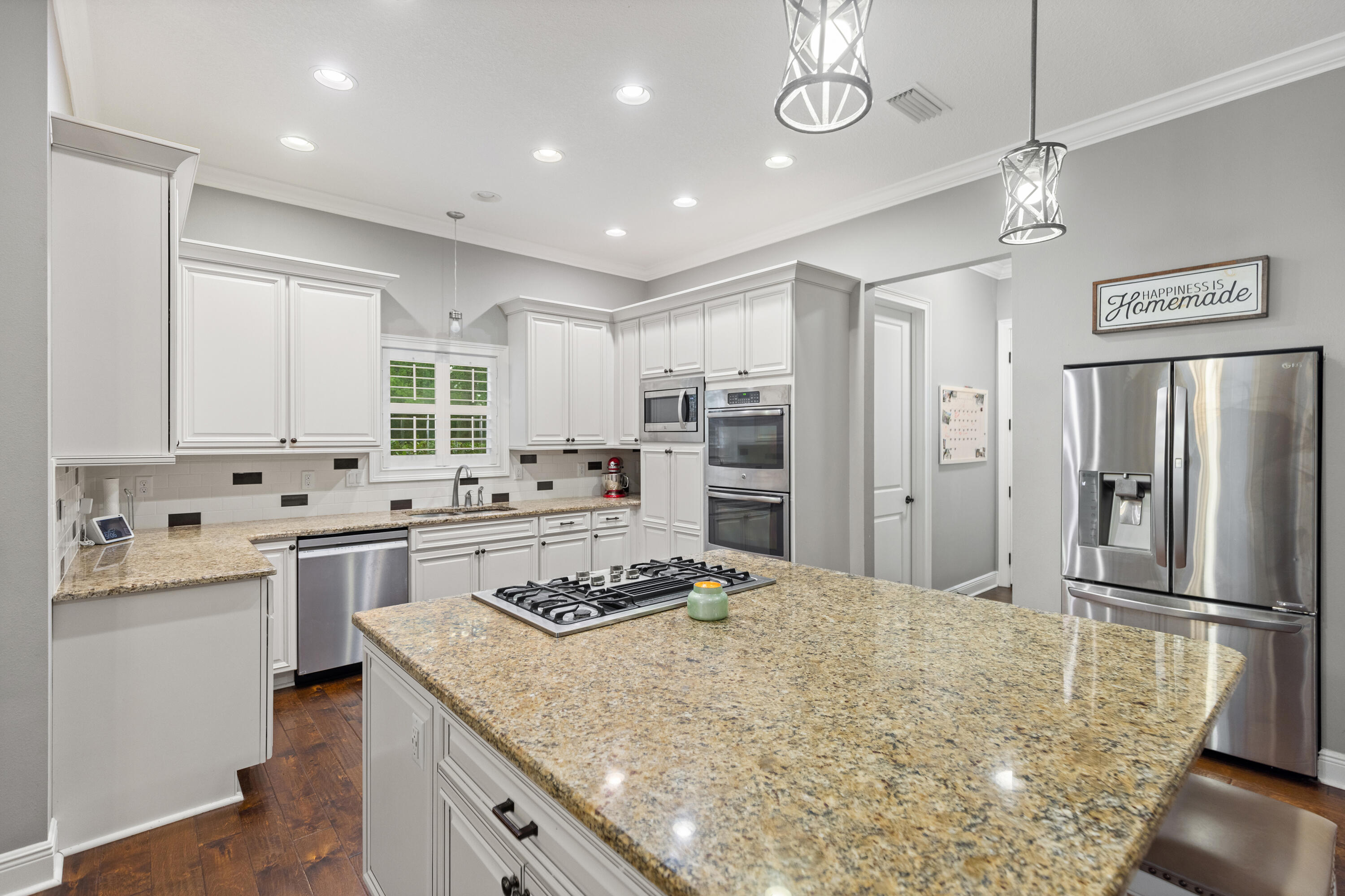 ROCKY BAYOU COUNTRY CLUB ESTATES 10 - Residential