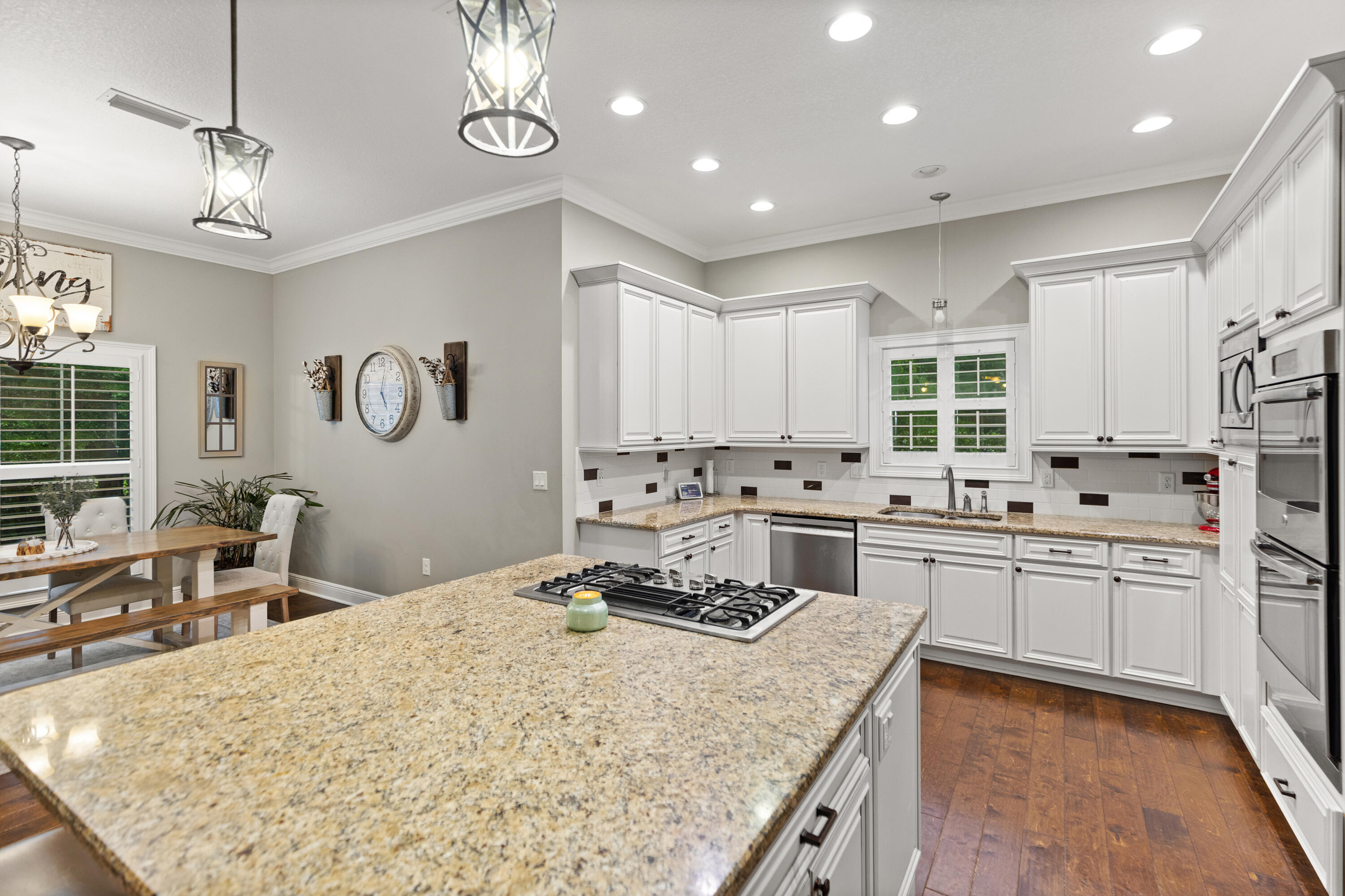 ROCKY BAYOU COUNTRY CLUB ESTATES 10 - Residential