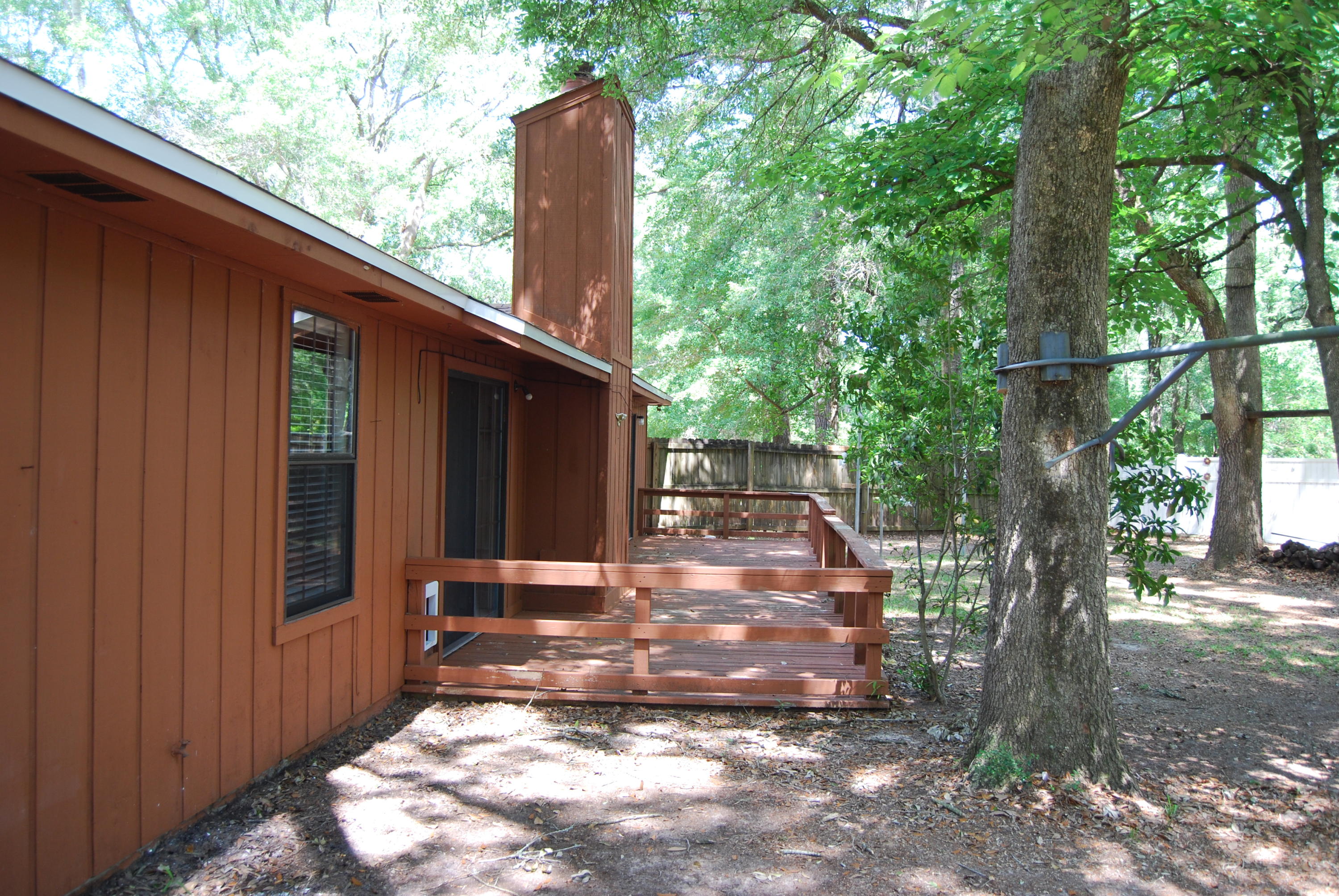 HOLLY HILLS - Residential