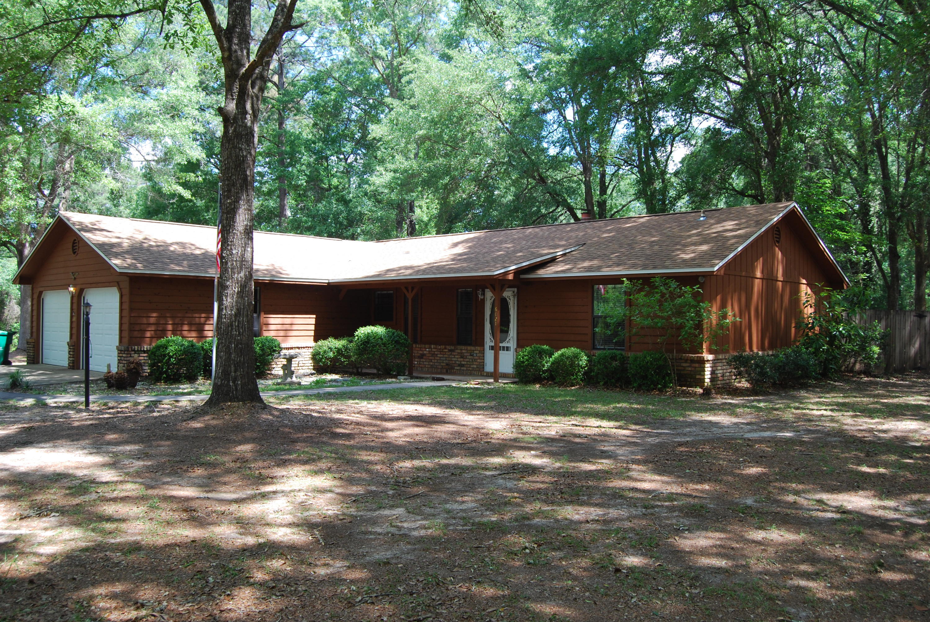 HOLLY HILLS - Residential