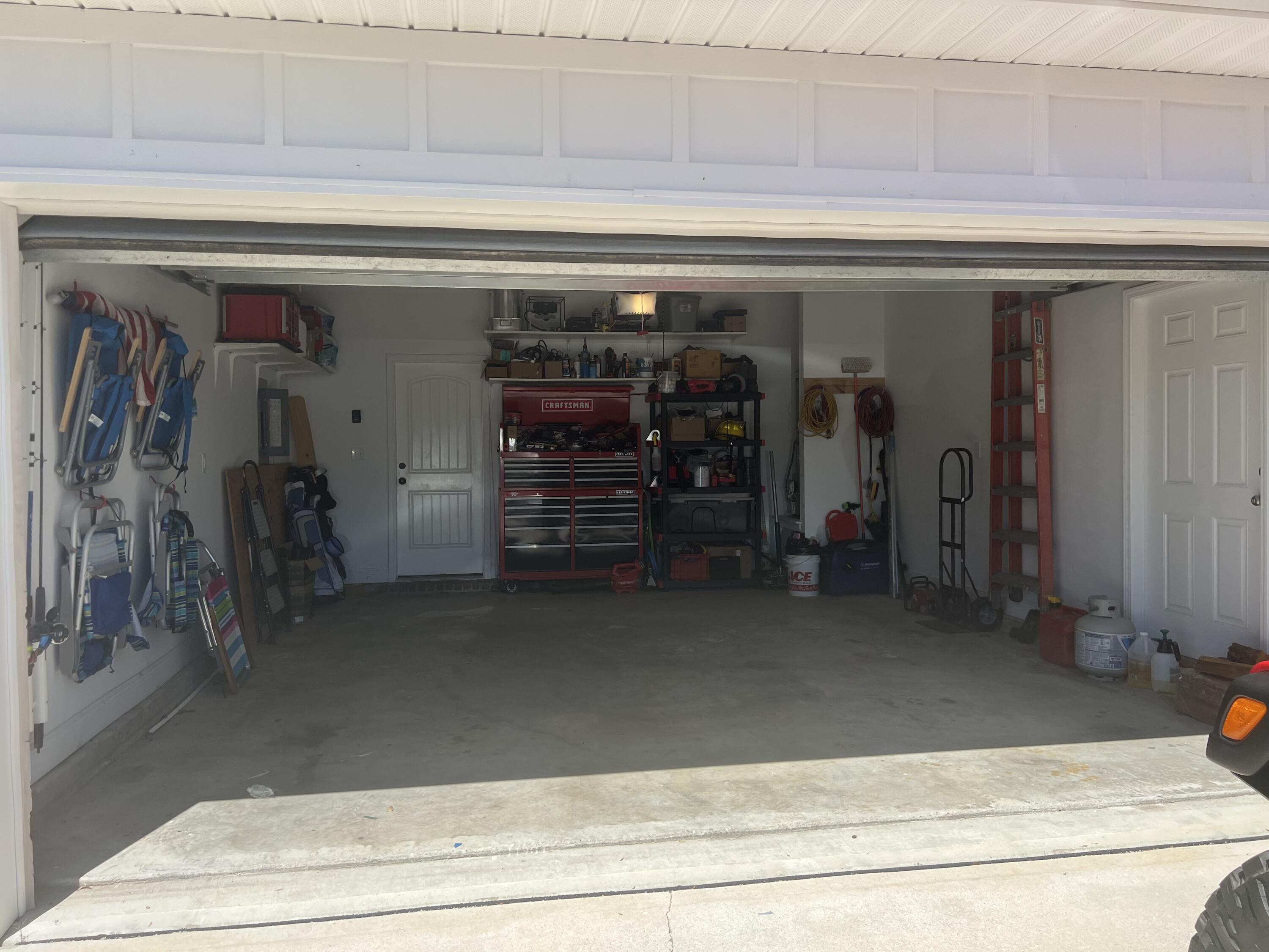HAMMOCK BAY PASSAGES - Residential