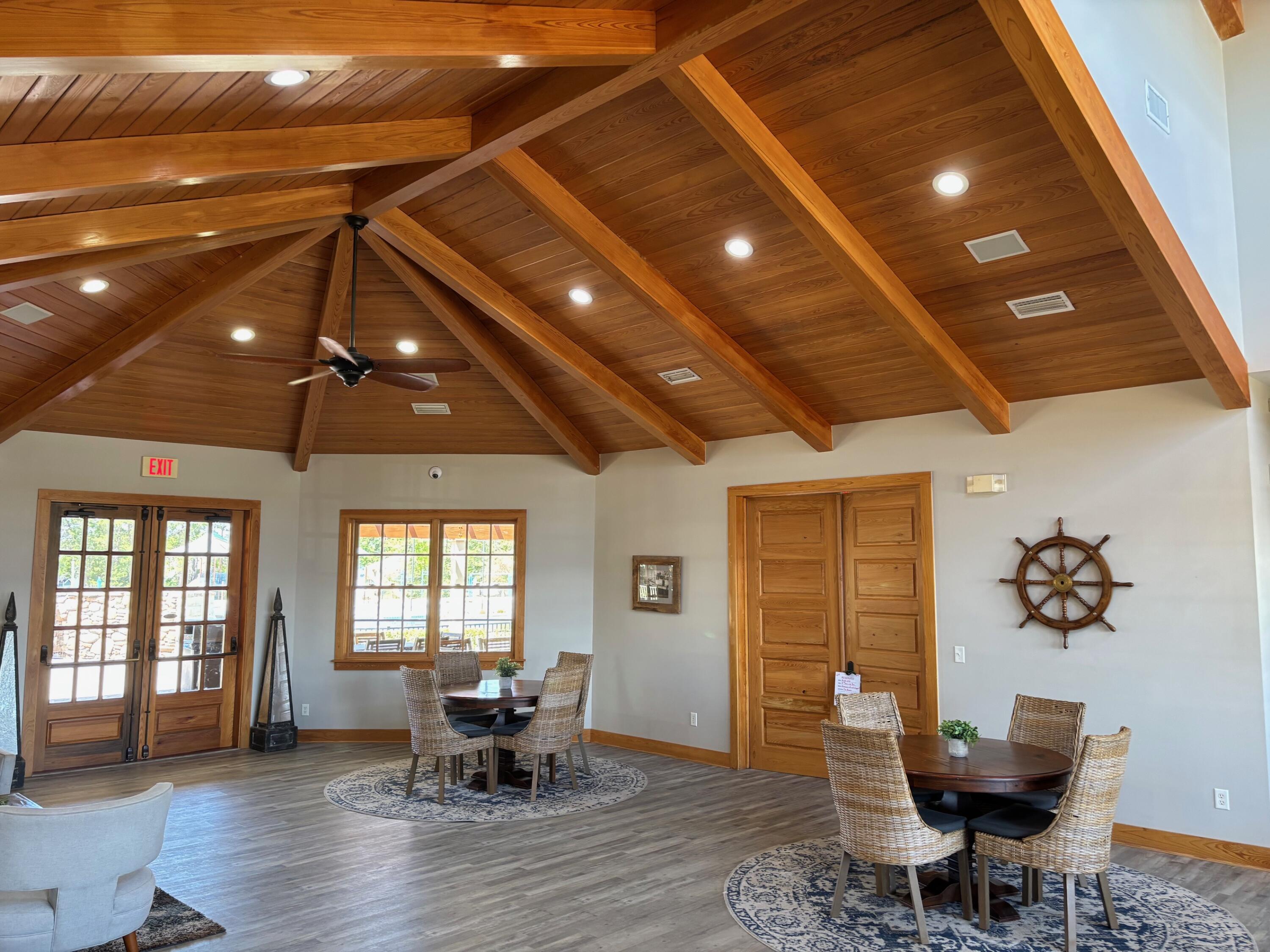 HAMMOCK BAY PASSAGES - Residential