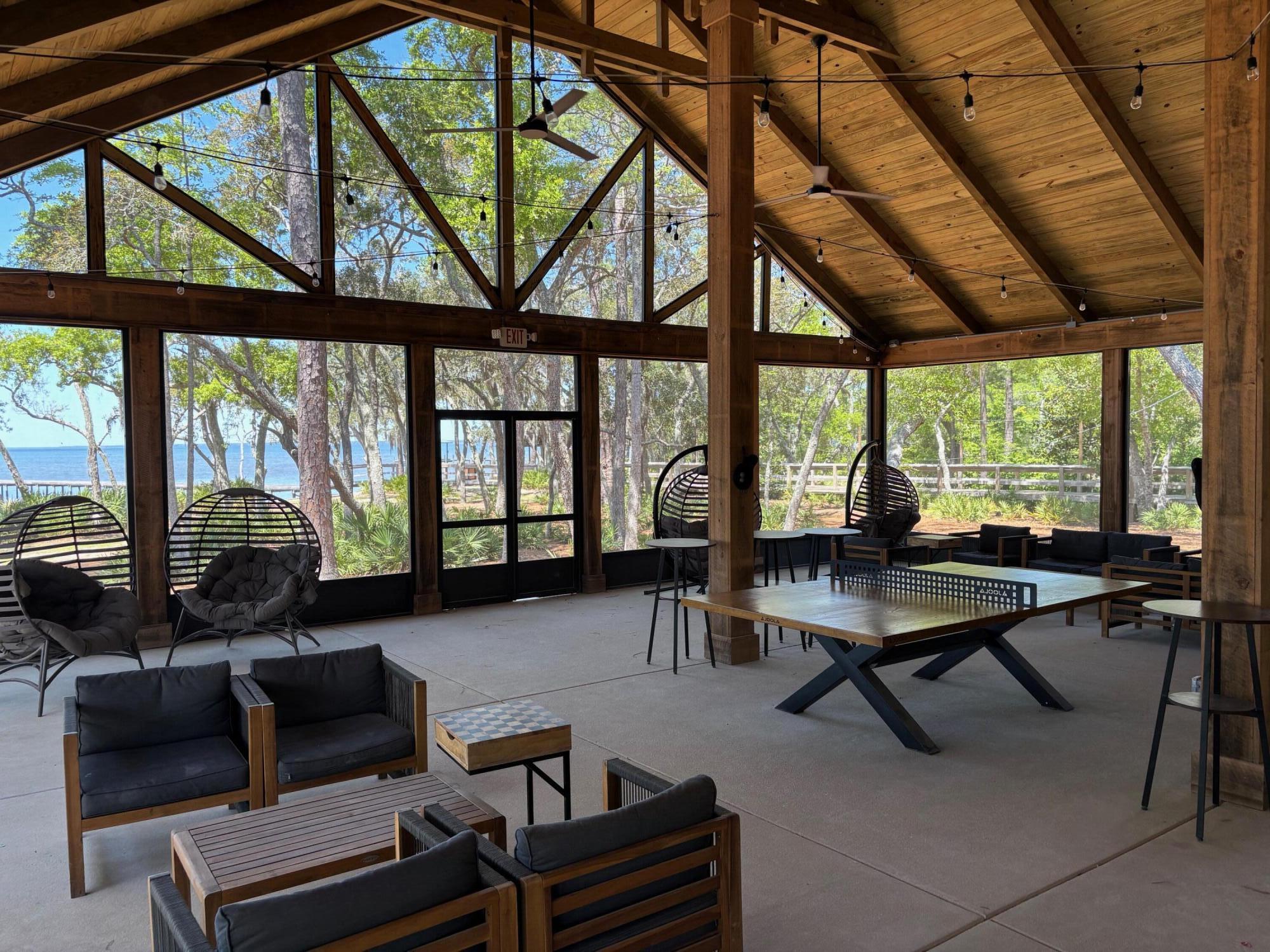 HAMMOCK BAY PASSAGES - Residential