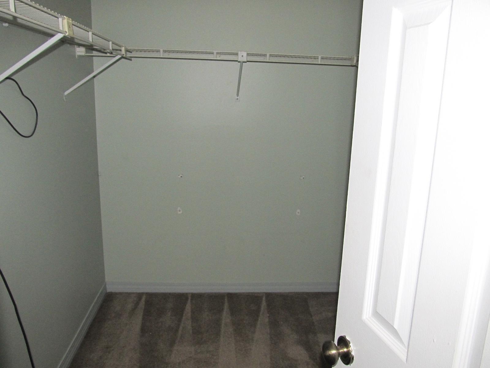 FOX DEN VILLAGES - Residential