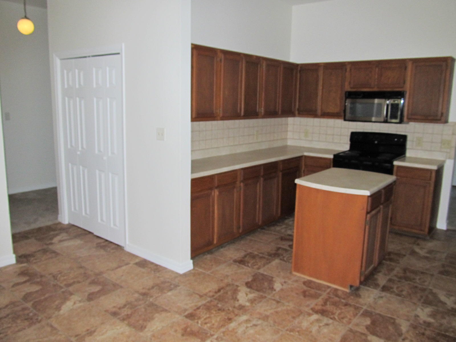 FOX DEN VILLAGES - Residential