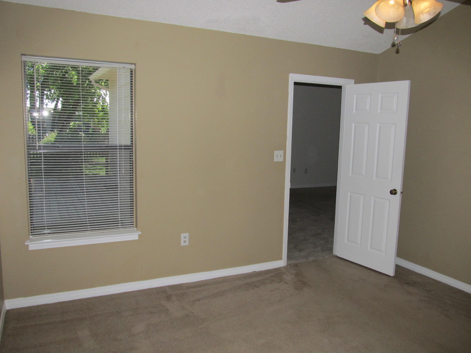 FOX DEN VILLAGES - Residential