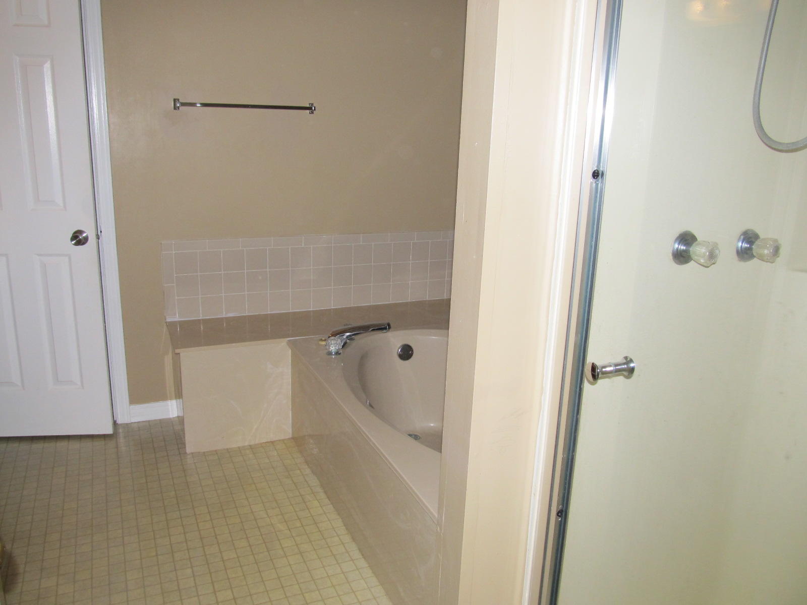 FOX DEN VILLAGES - Residential