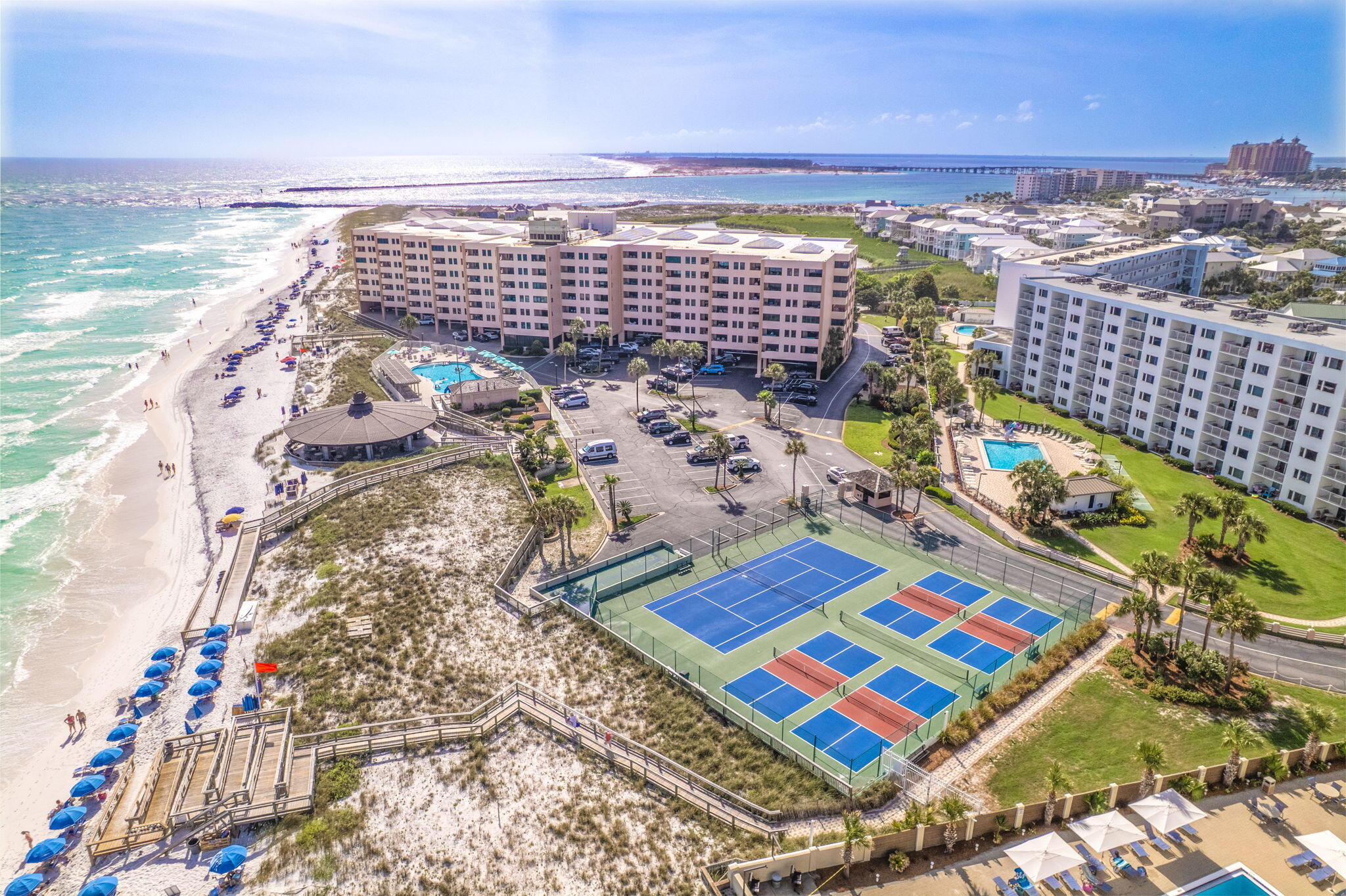 Jetty East Condominium - Residential