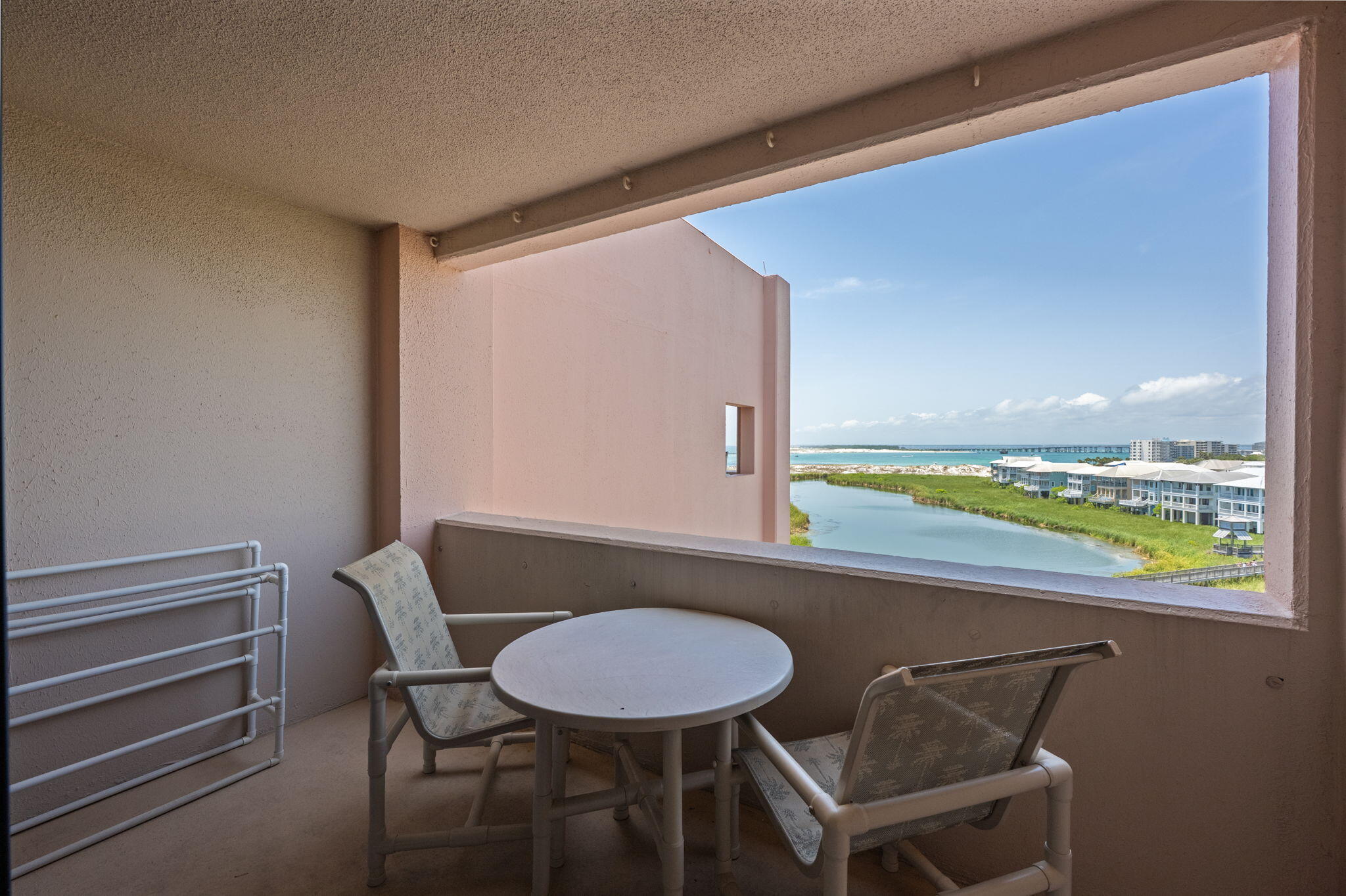 Jetty East Condominium - Residential