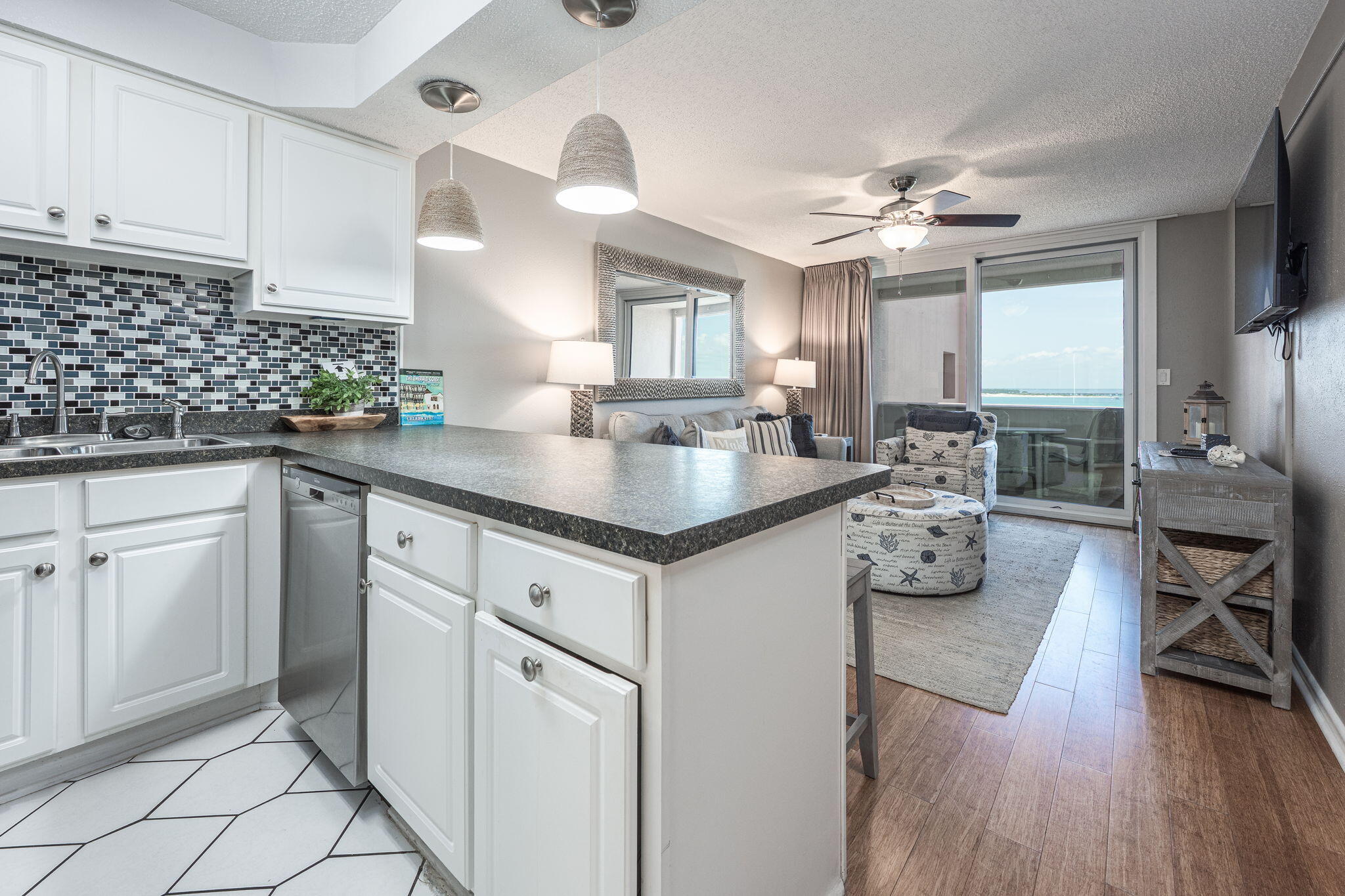 Jetty East Condominium - Residential