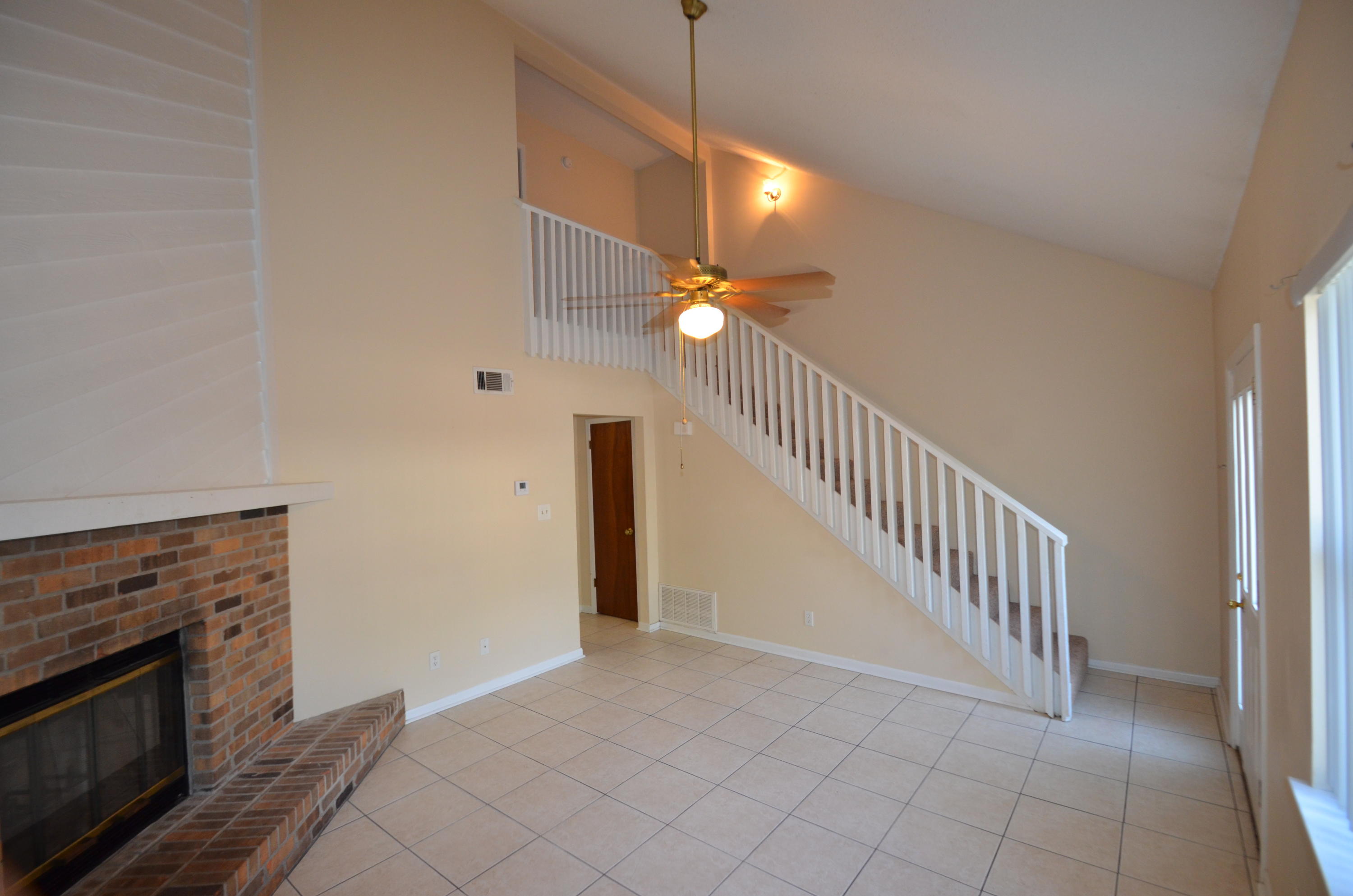 BELL-BROOK ESTATES 1ST ADDN - Residential Lease