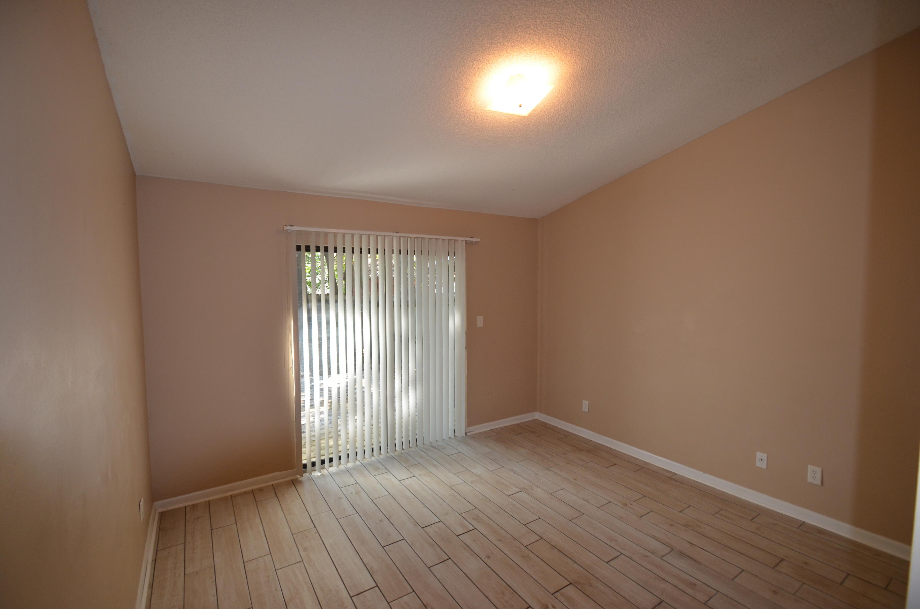 BELL-BROOK ESTATES 1ST ADDN - Residential Lease