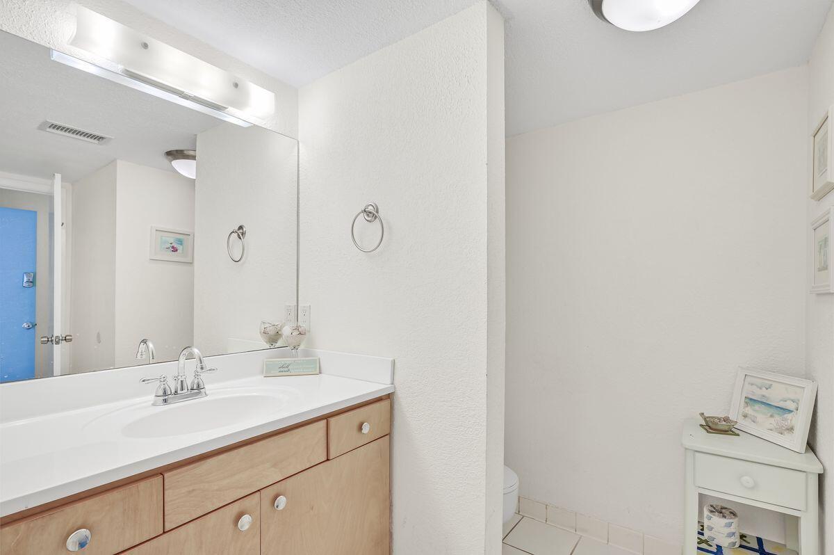 BAYOU VILLAGE CONDO PH 1 - Residential