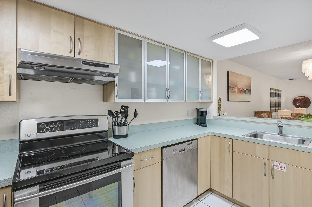 BAYOU VILLAGE CONDO PH 1 - Residential