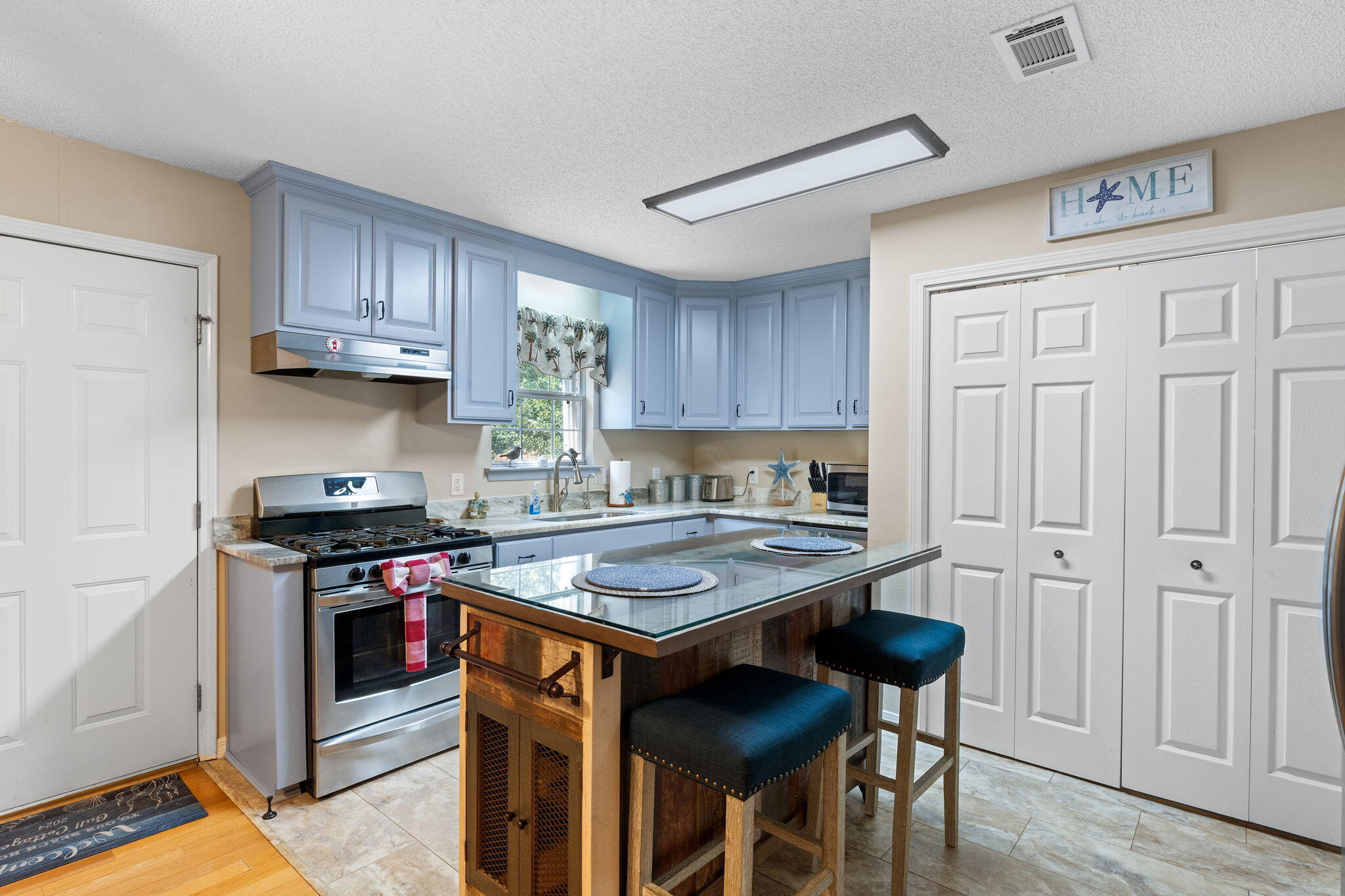 Navarre 2nd Addition - Residential