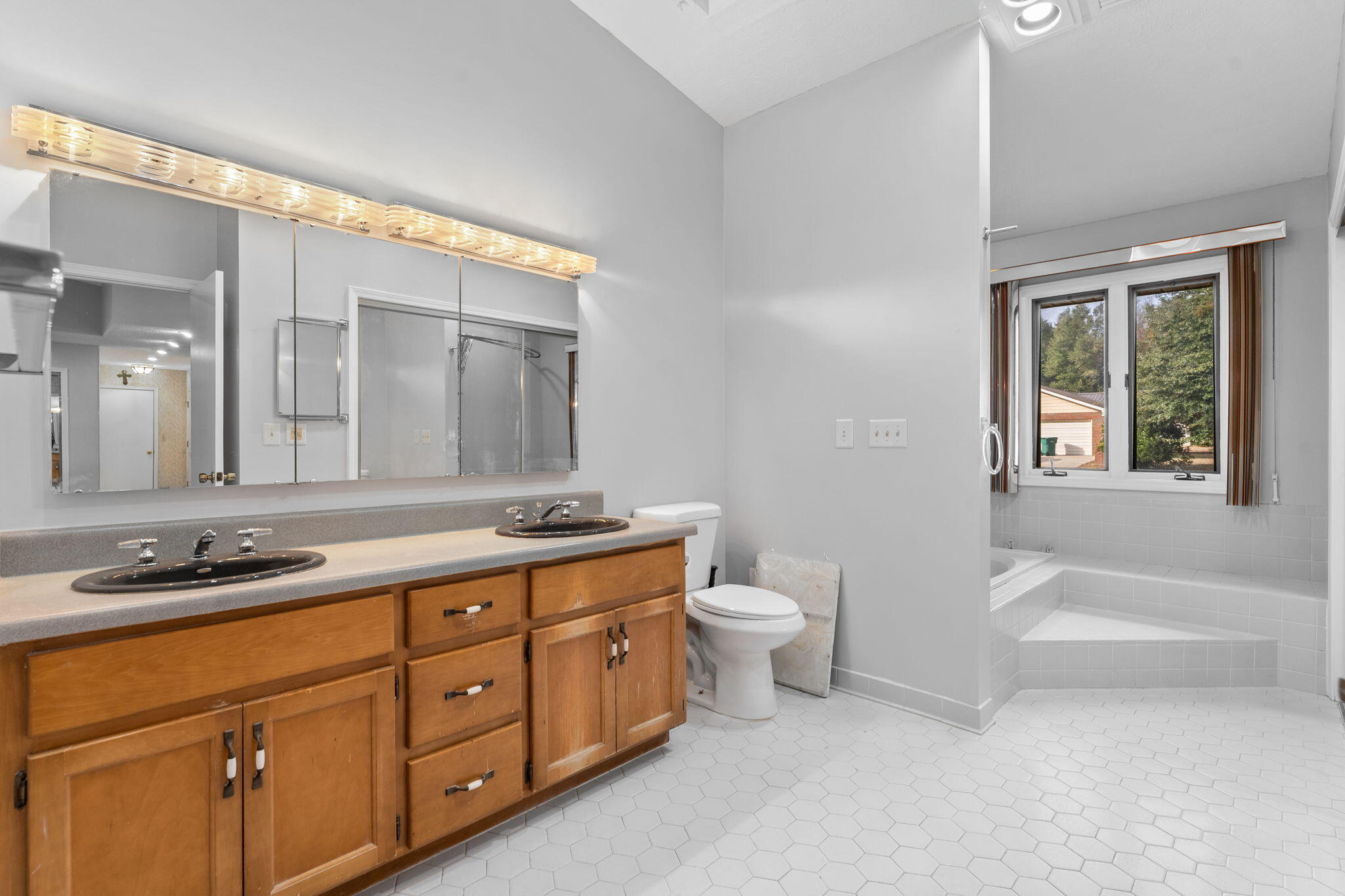 SUNNY HILLS SD - Residential