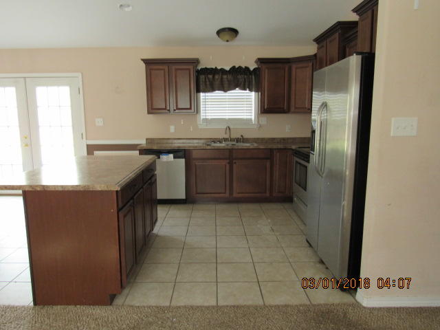 OAKWOOD LAKES ESTATES - Residential