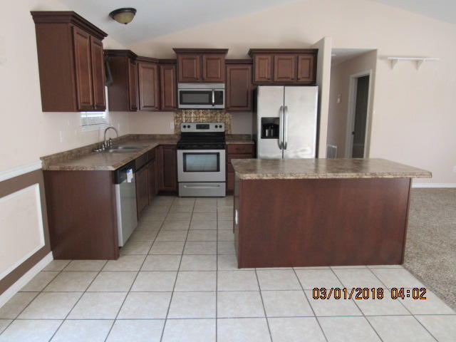 OAKWOOD LAKES ESTATES - Residential