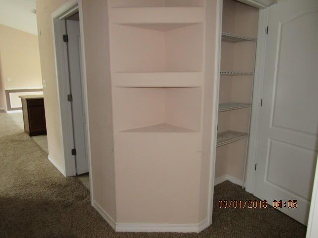 OAKWOOD LAKES ESTATES - Residential