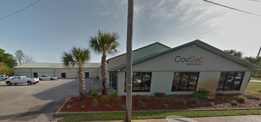 16,555 Flex space, 3000 SF of office and 13,555 sf of warehouse, loading dock, parcel fronts 2 roads for easy access for trucks etc, located on Racetrack Road in Fort Walton Beach, high 24' warehouse ceilings and large parking area
