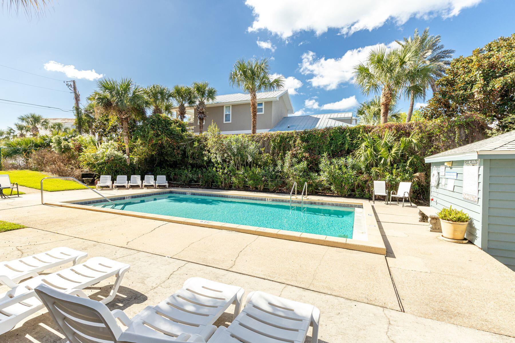 INLET SANDS CONDOMINIUM - Residential