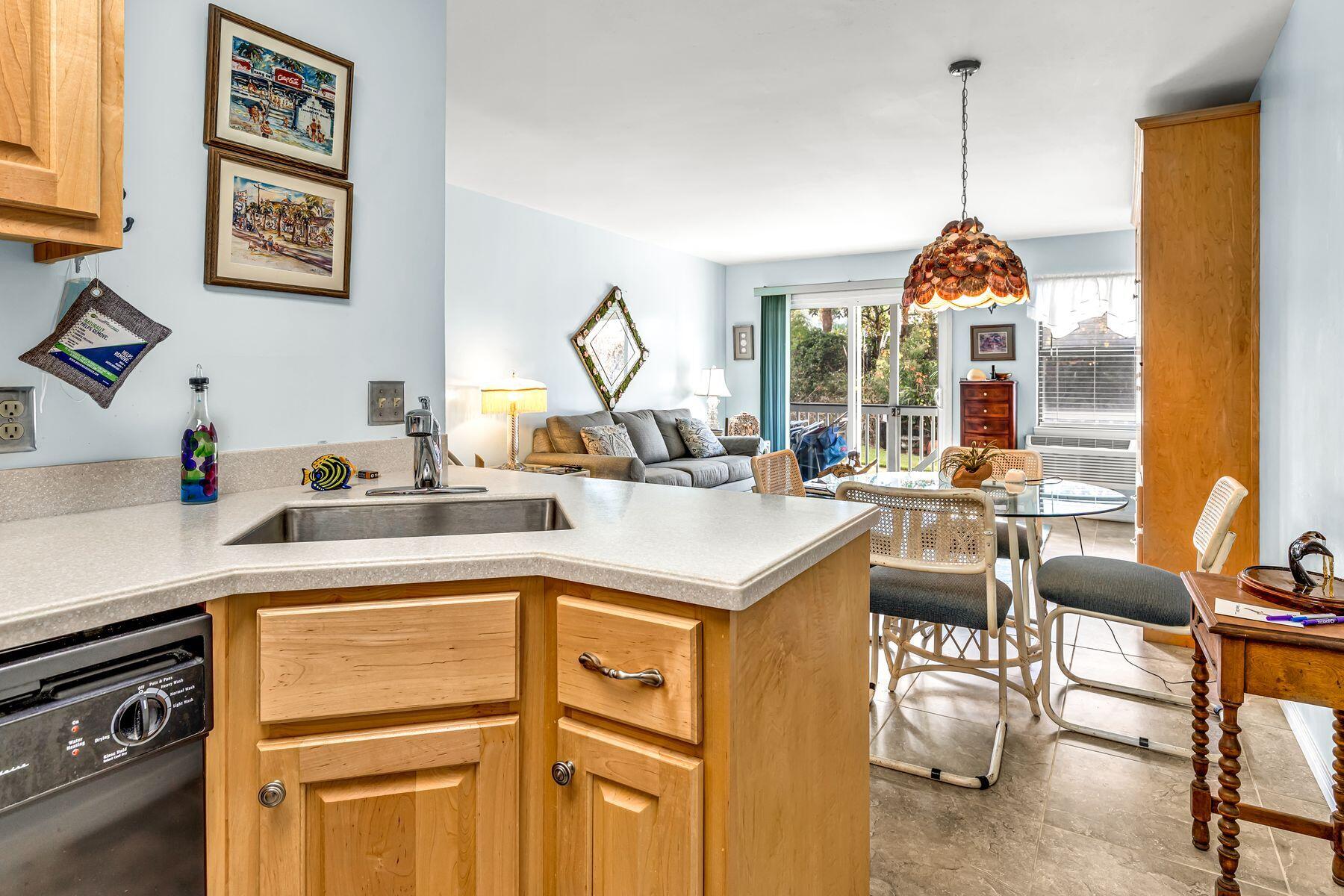 INLET SANDS CONDOMINIUM - Residential