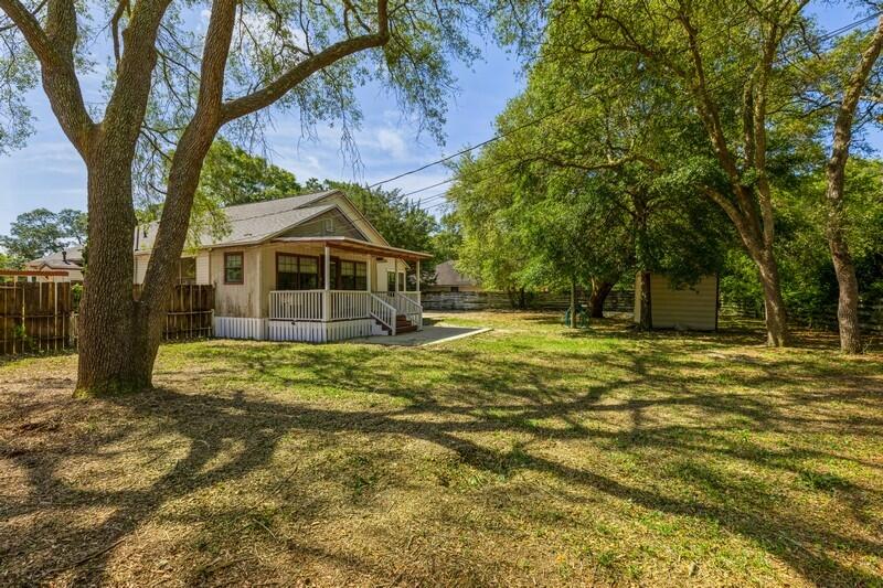 NO RECORDED SUBDIVISION - Residential