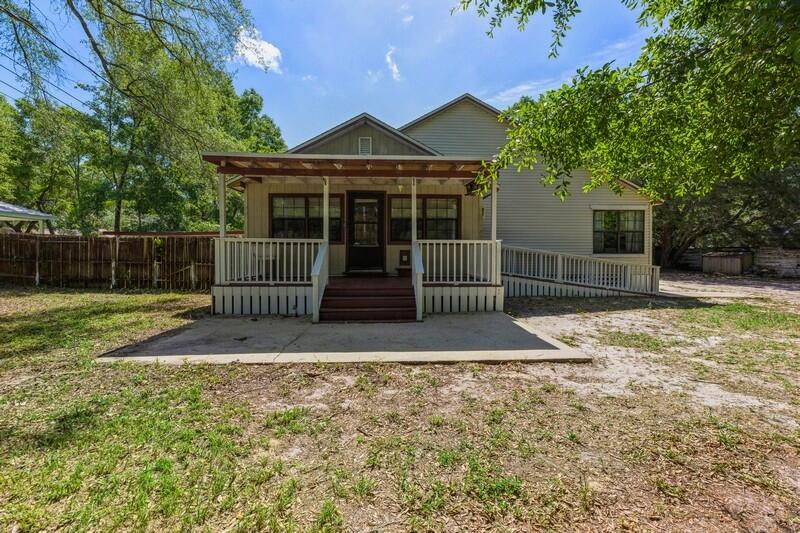 NO RECORDED SUBDIVISION - Residential