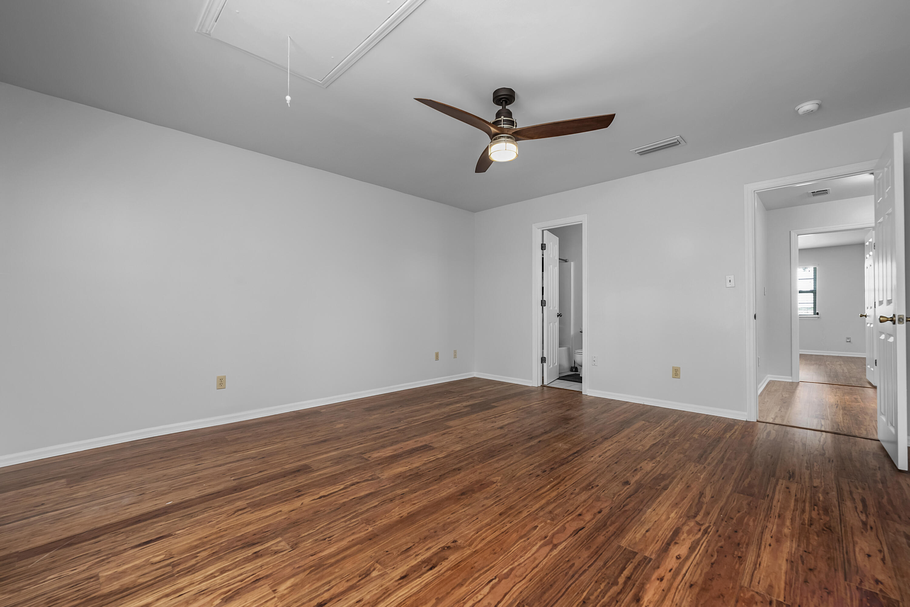 GARNIERS CAY T/H - Residential