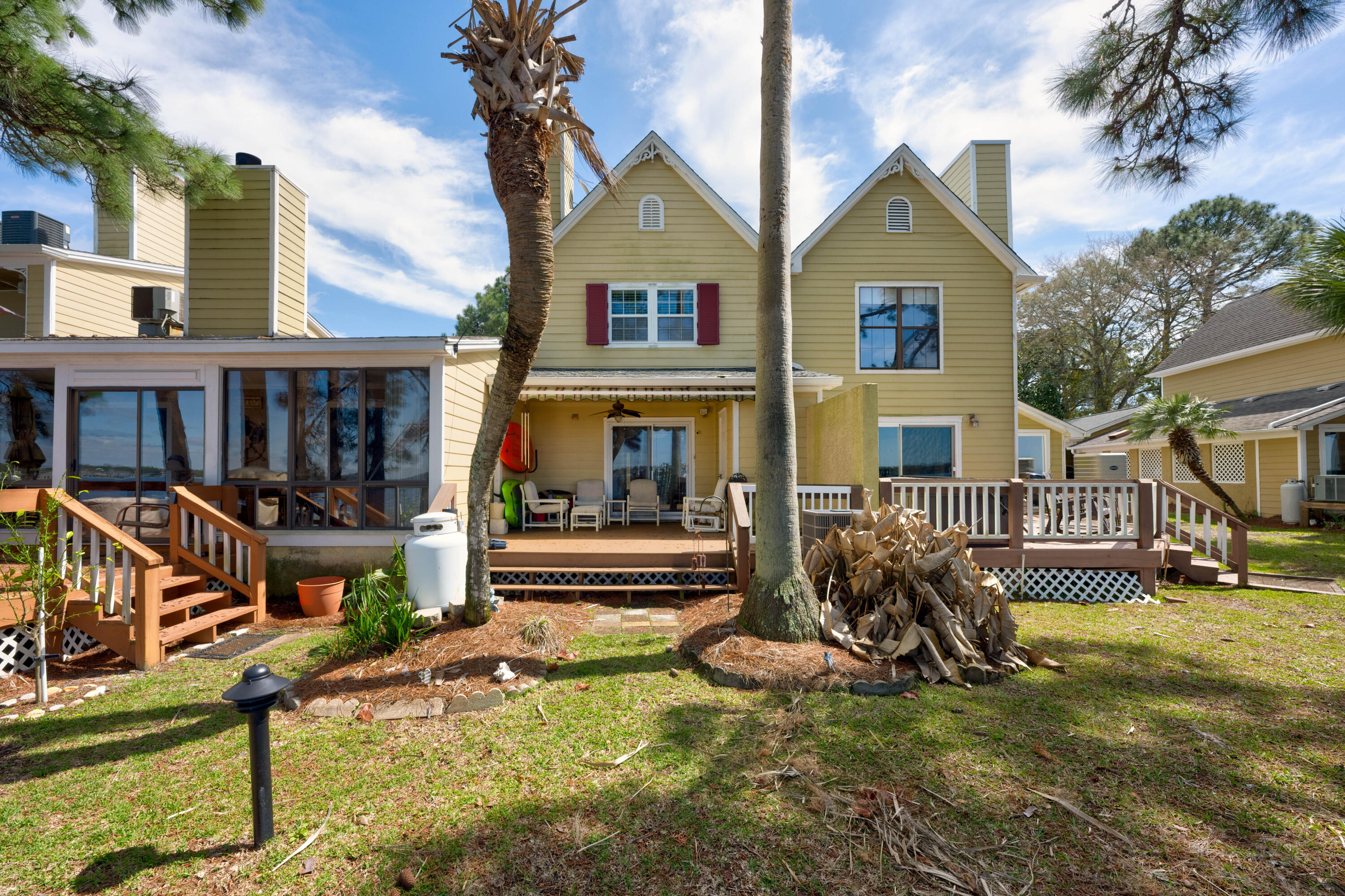 GARNIERS CAY T/H - Residential