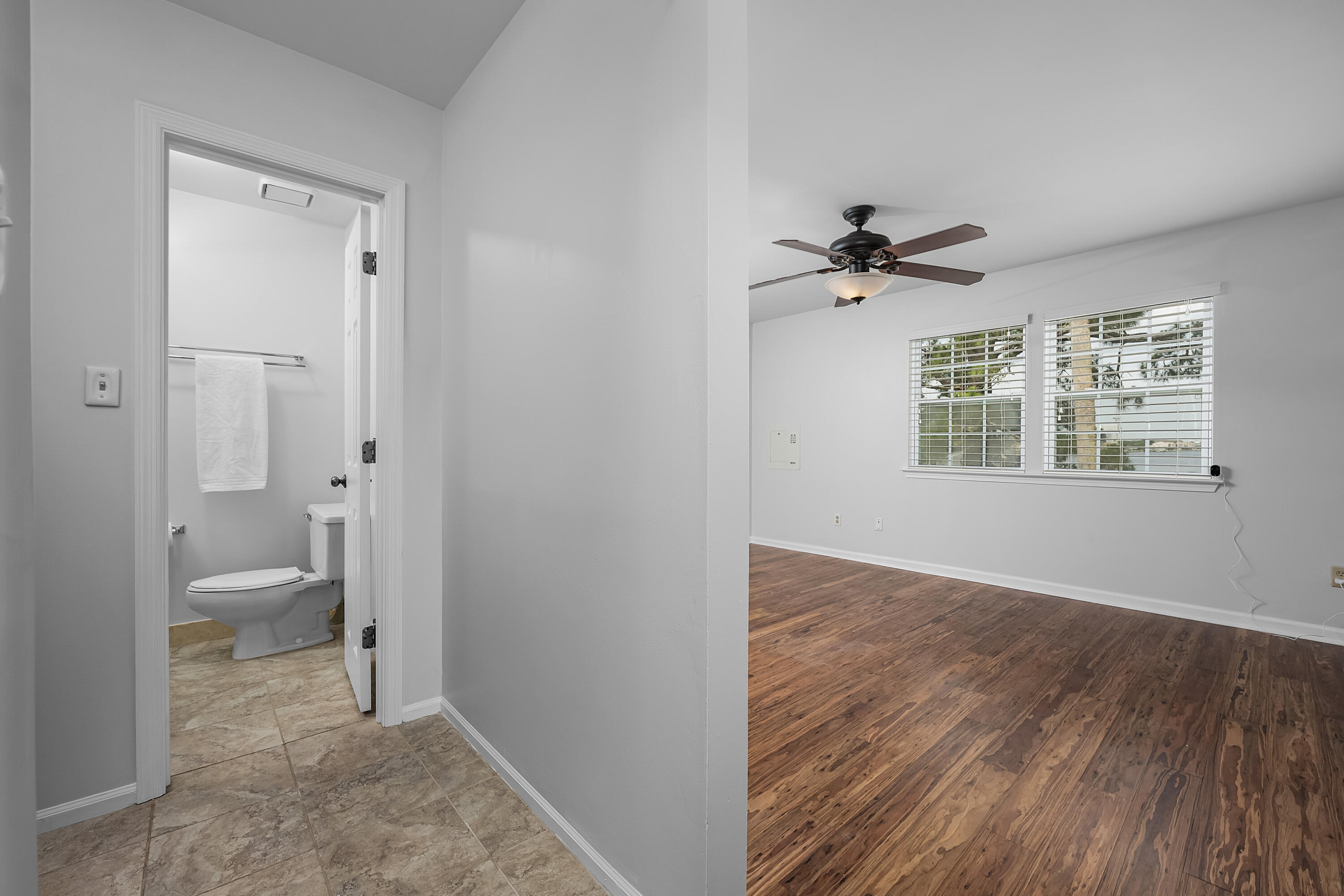 GARNIERS CAY T/H - Residential