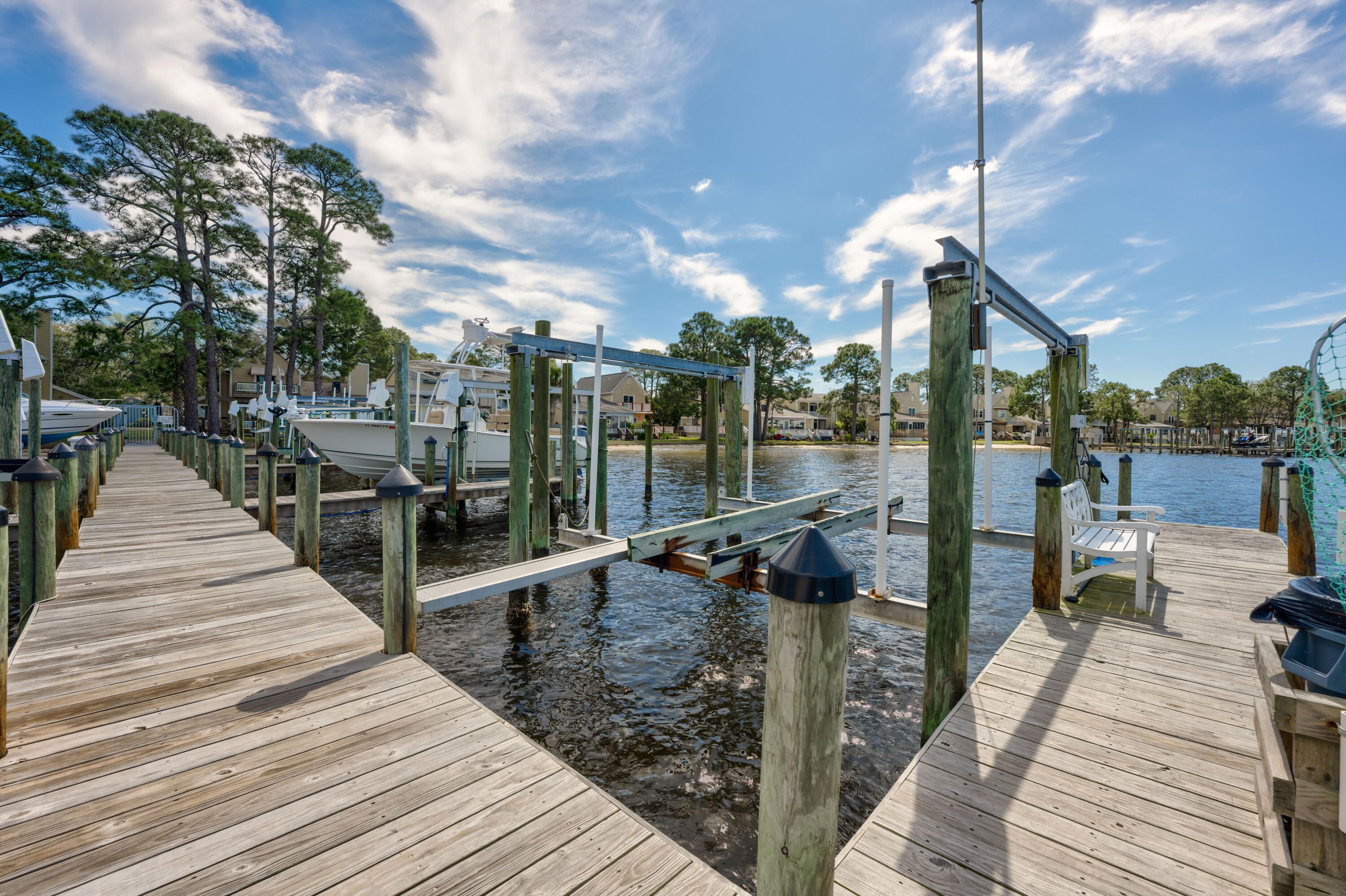 GARNIERS CAY T/H - Residential