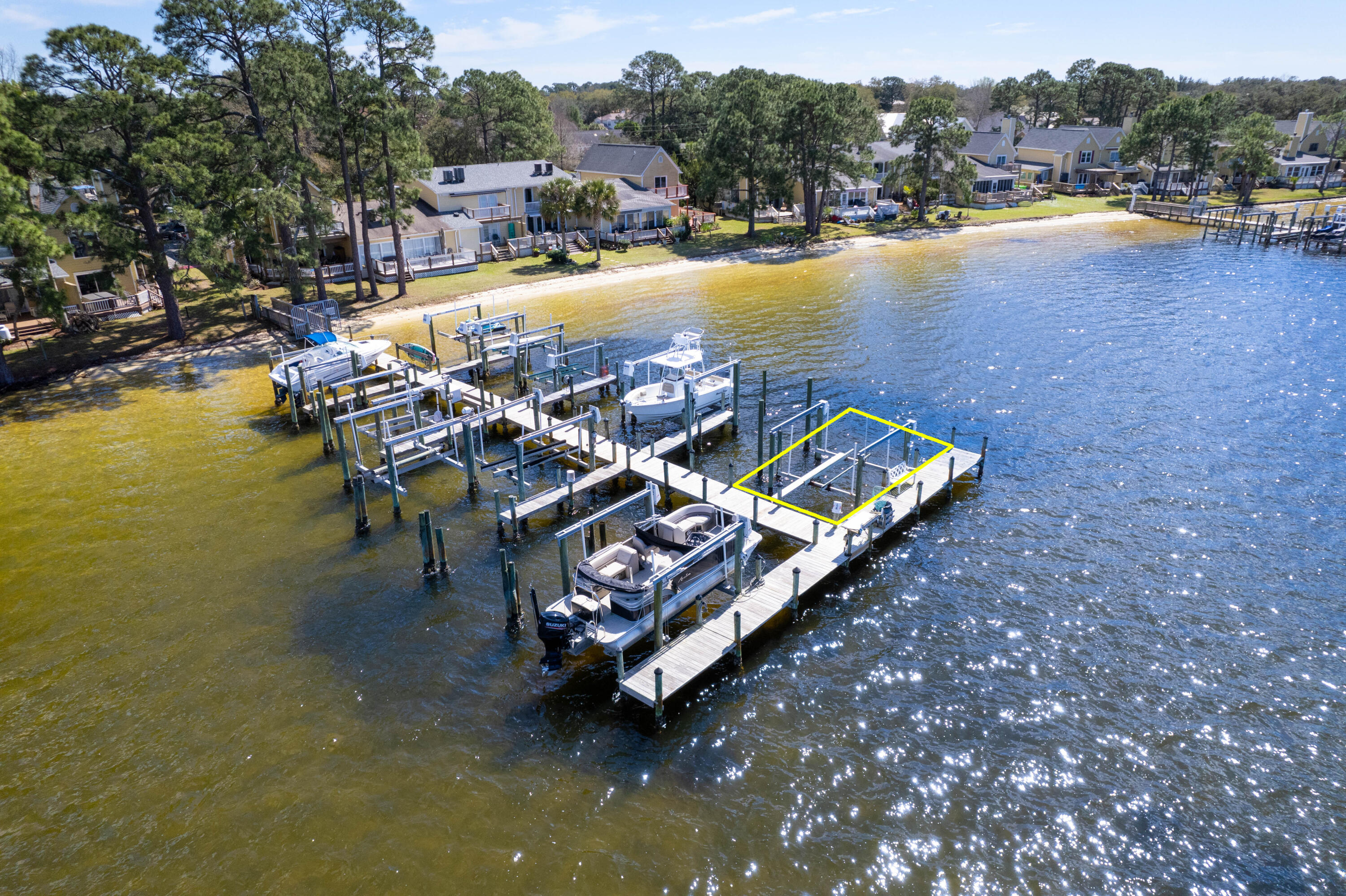 GARNIERS CAY T/H - Residential