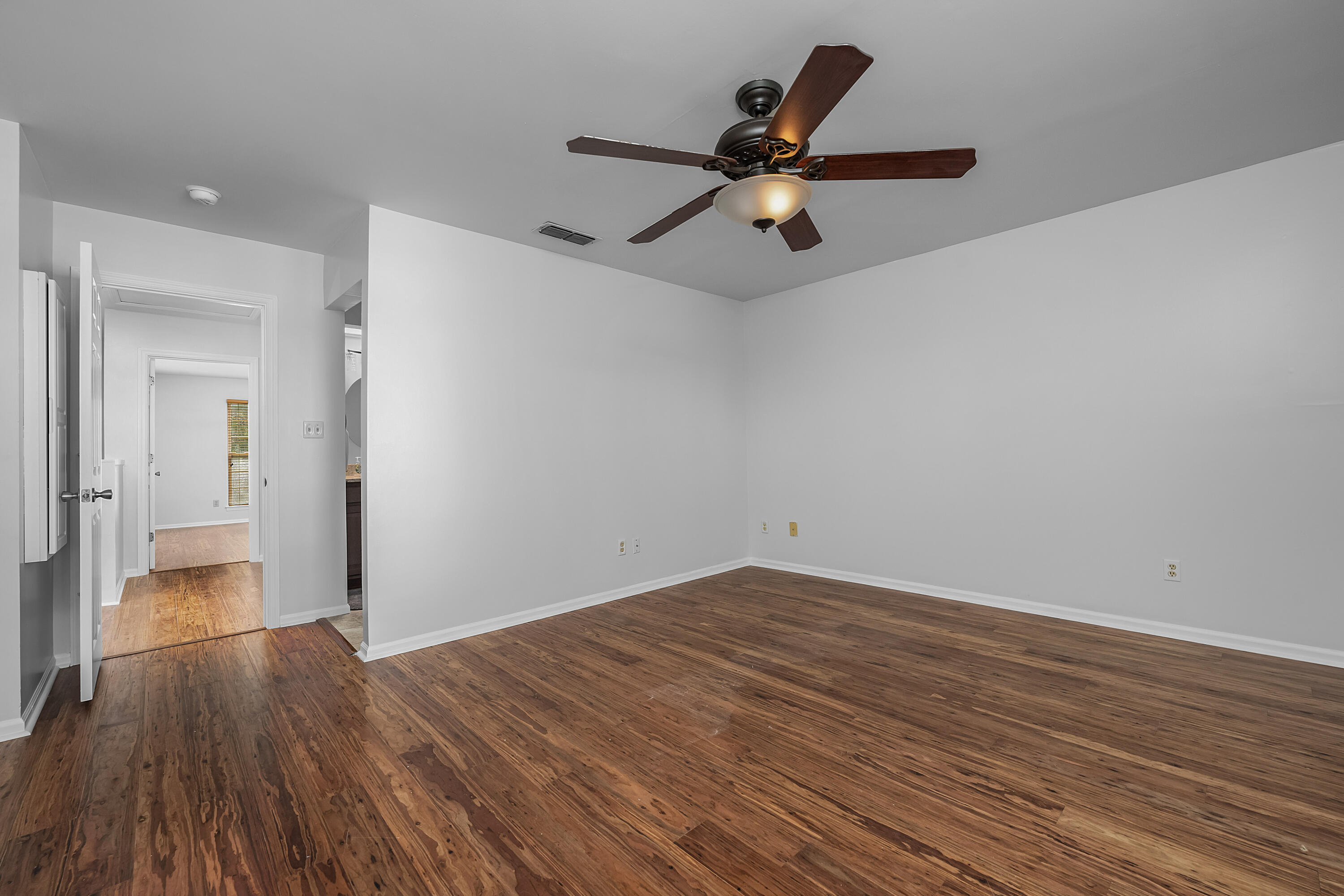 GARNIERS CAY T/H - Residential