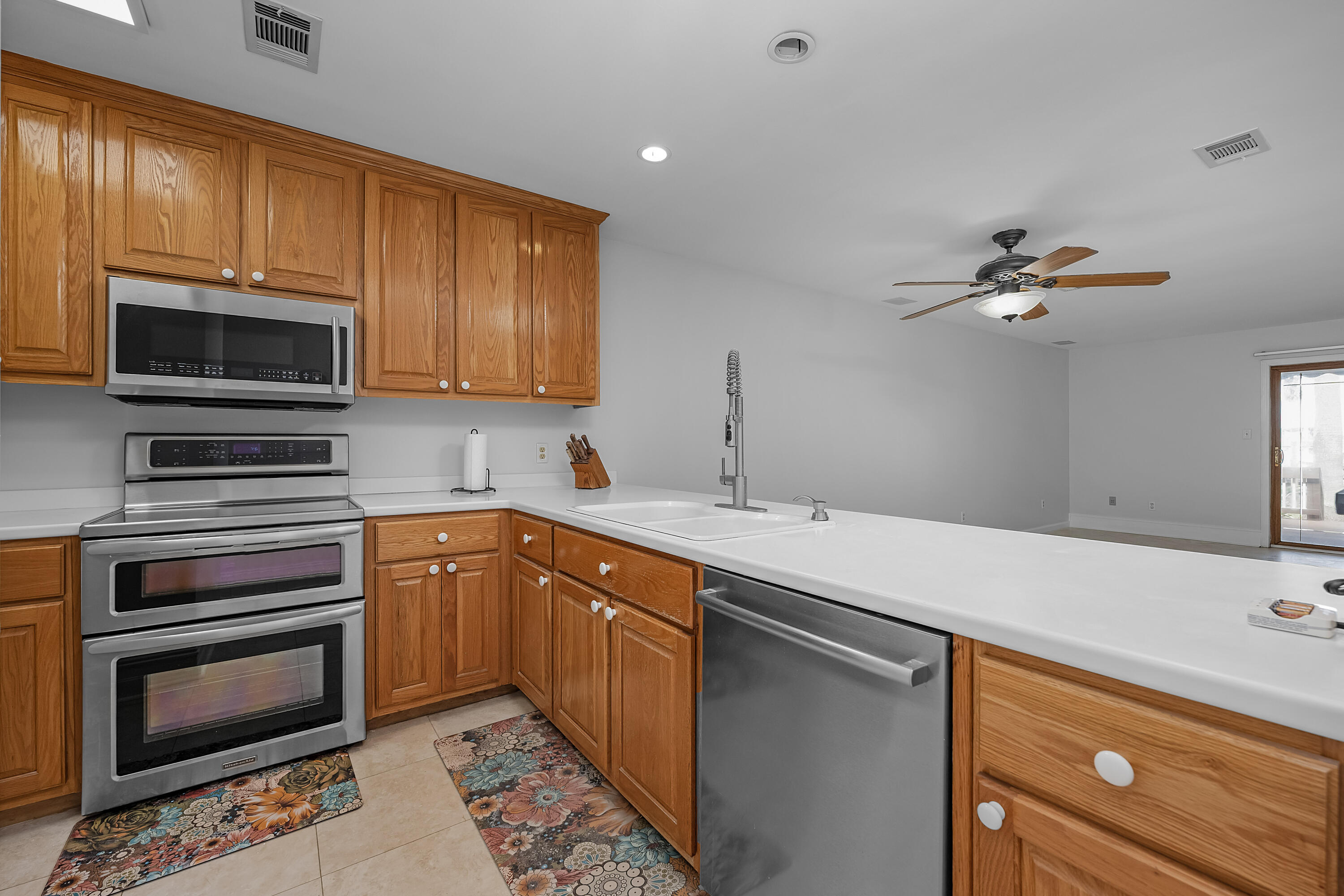 GARNIERS CAY T/H - Residential