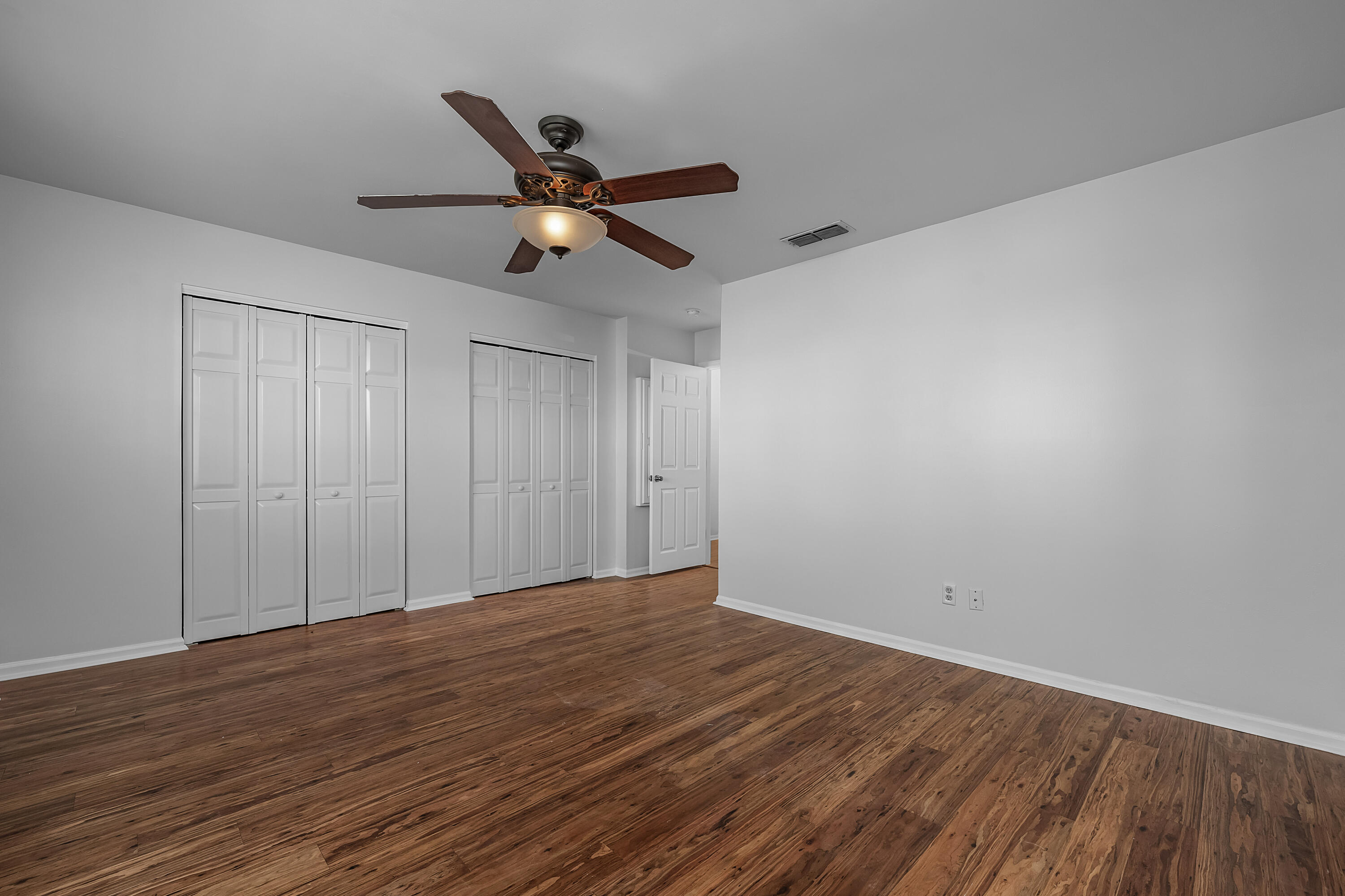 GARNIERS CAY T/H - Residential