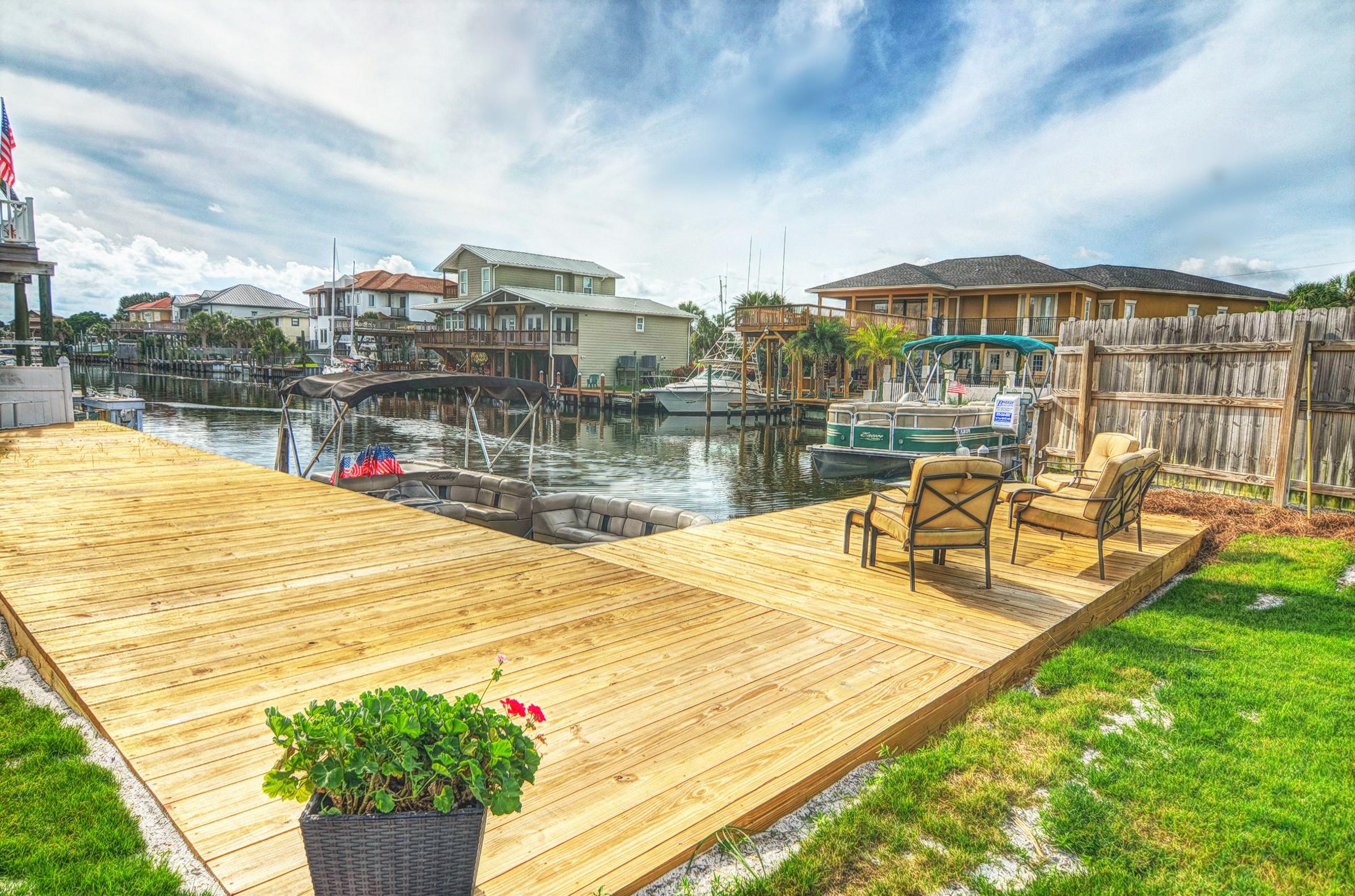 HOLIDAY ISLE - Residential