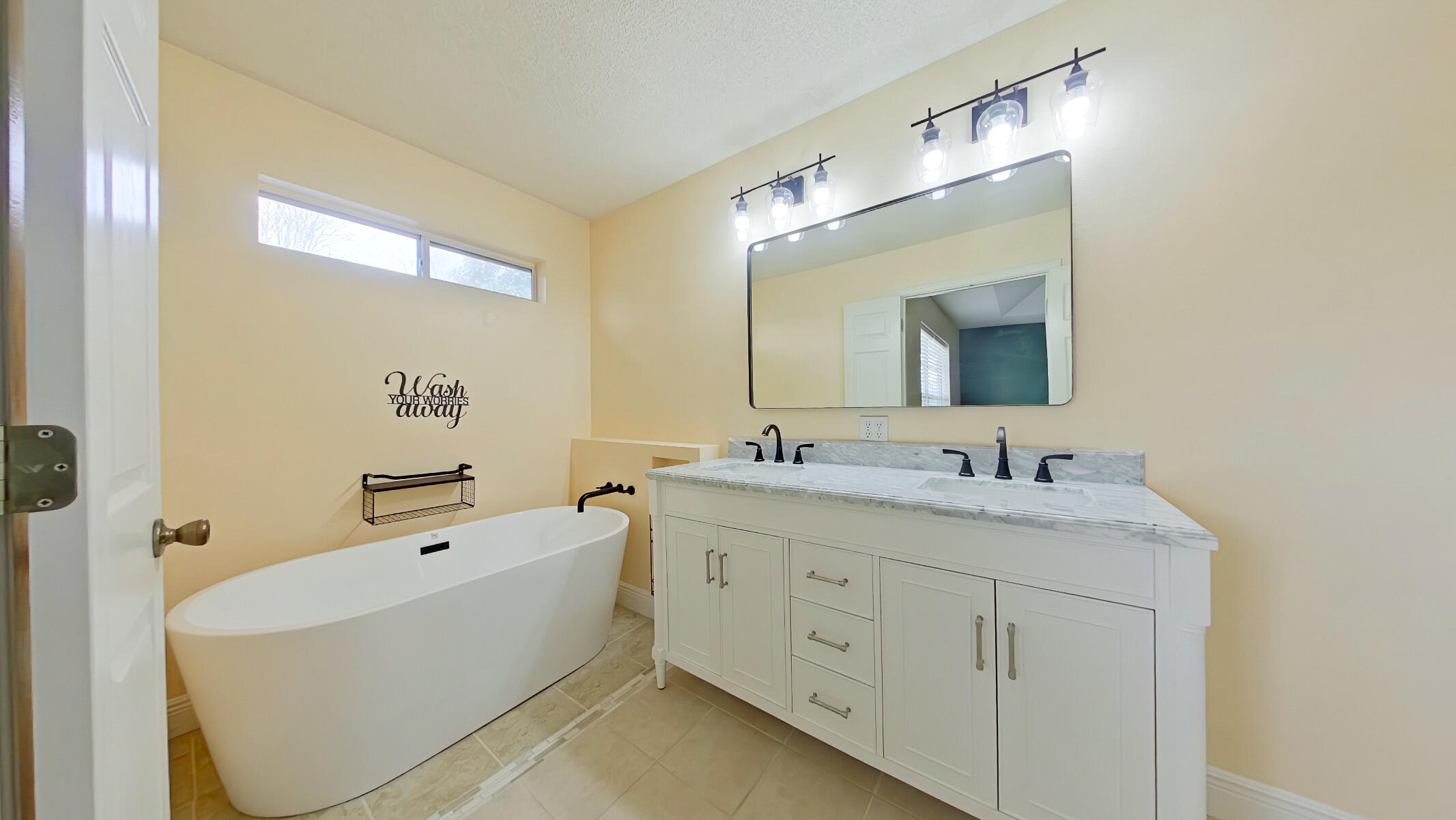 LIGHTHOUSE POINTE - Residential