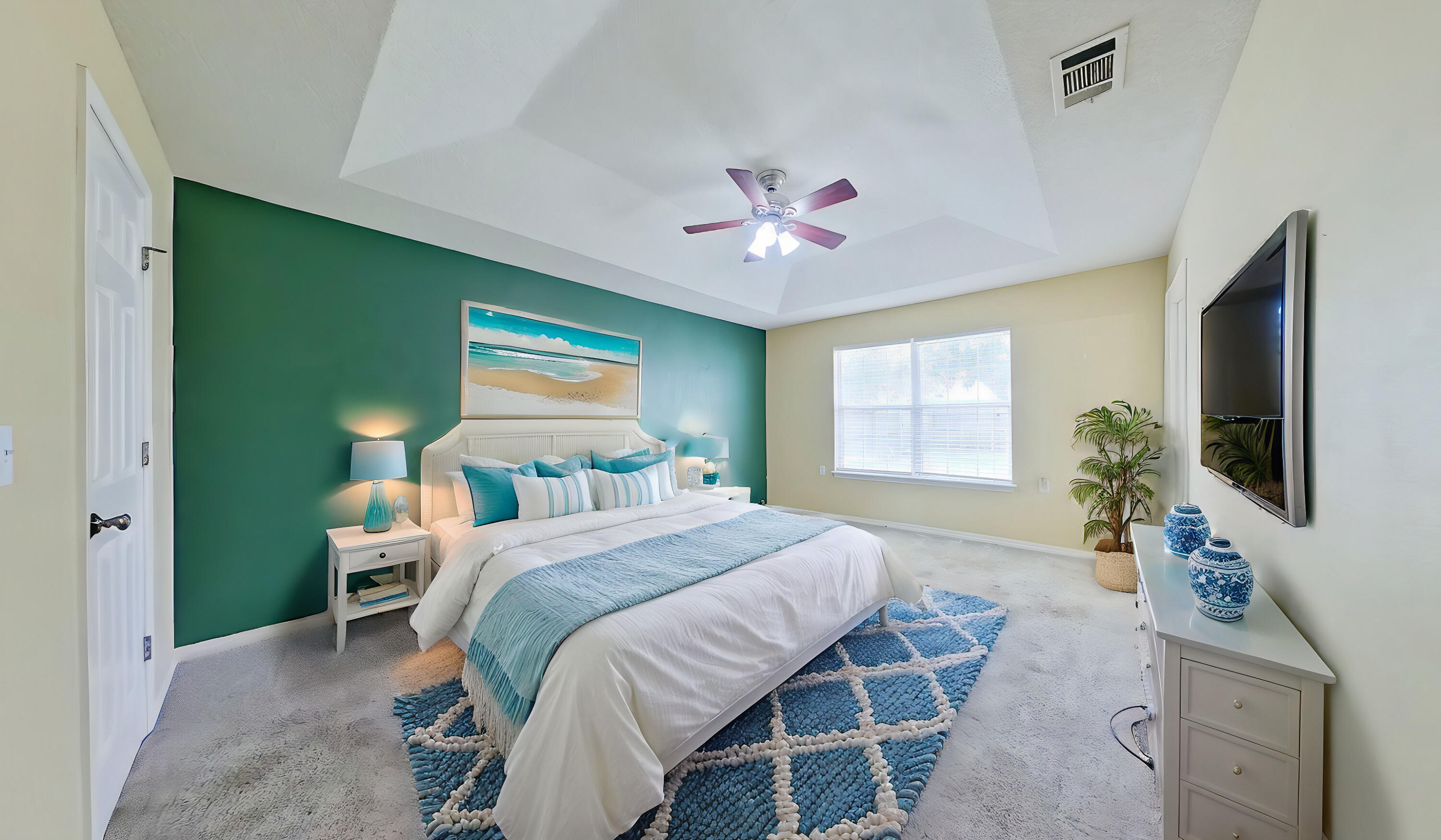 LIGHTHOUSE POINTE - Residential