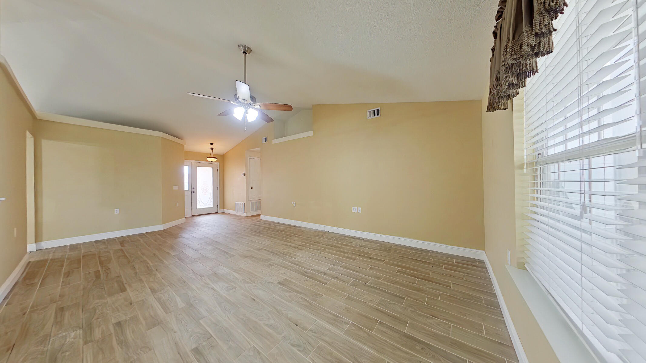 LIGHTHOUSE POINTE - Residential