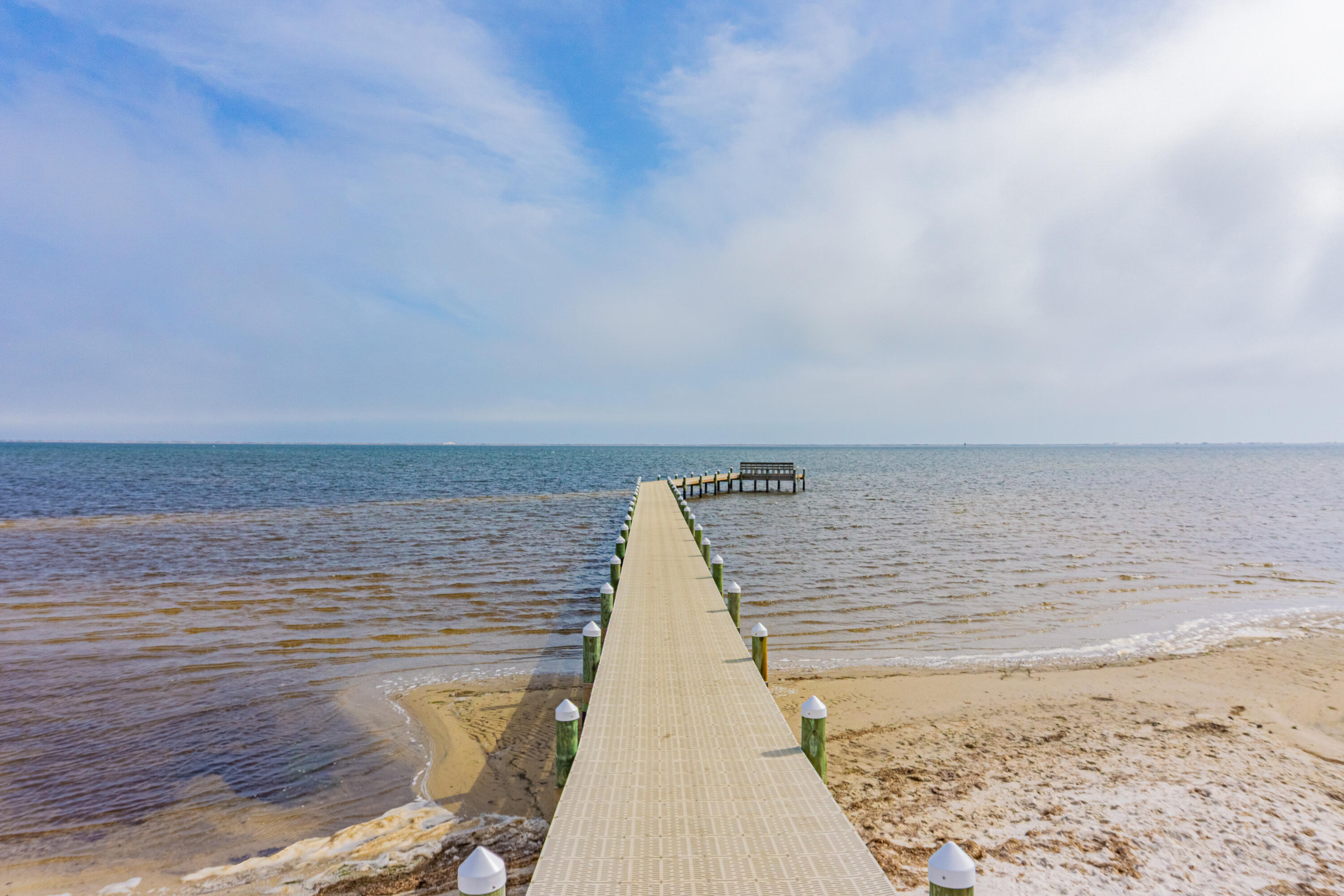 LIGHTHOUSE POINTE - Residential