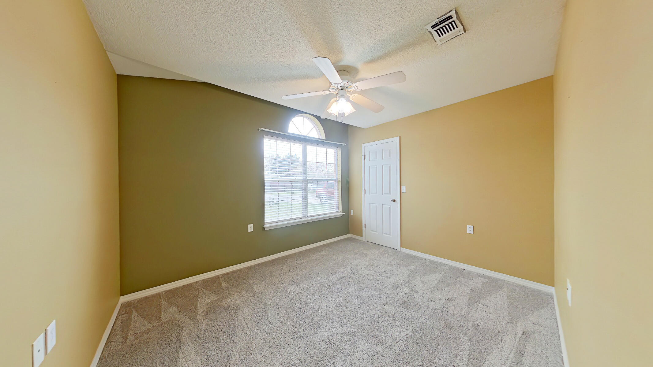 LIGHTHOUSE POINTE - Residential