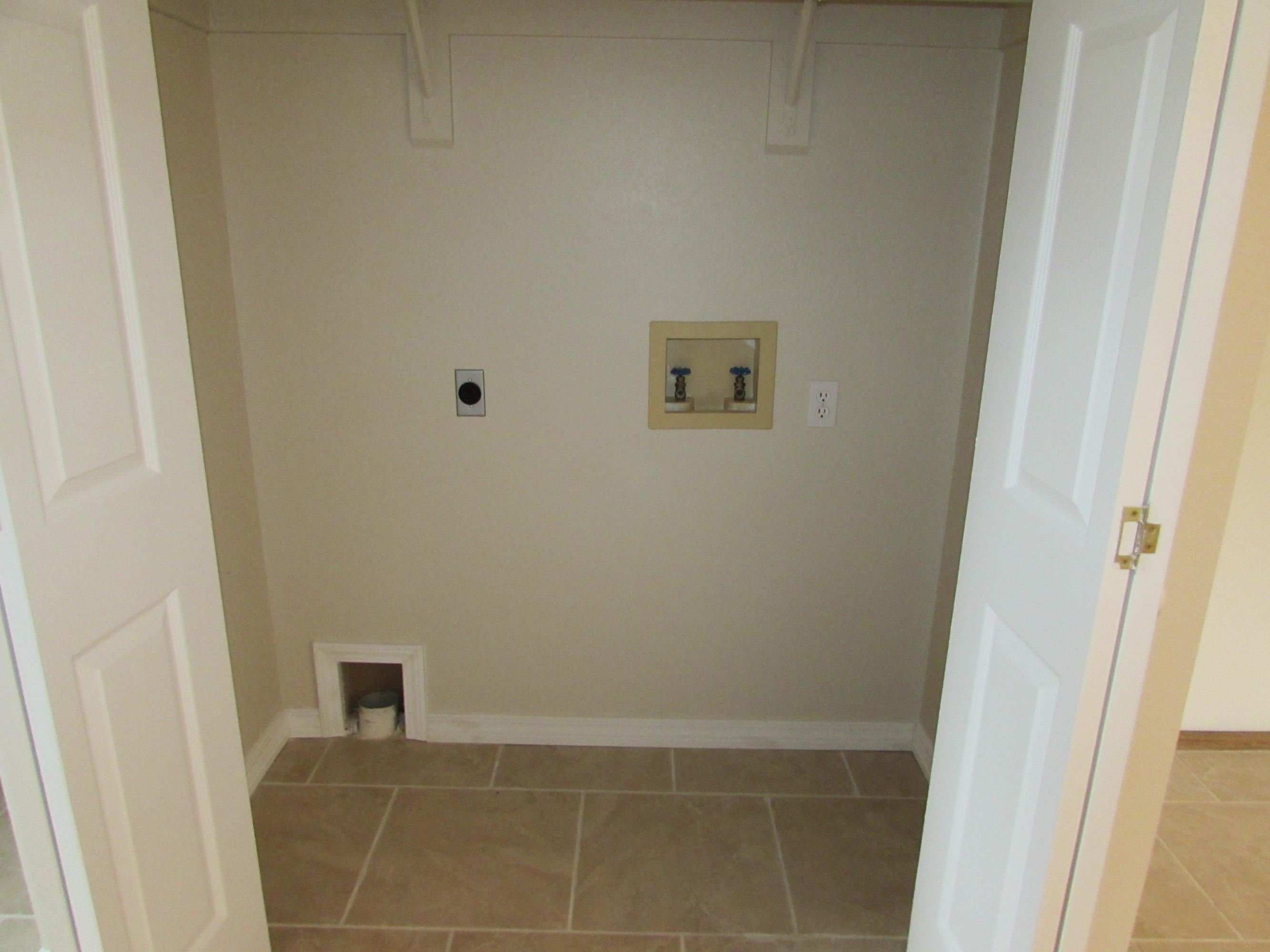 HILLTOP ACRES - Residential