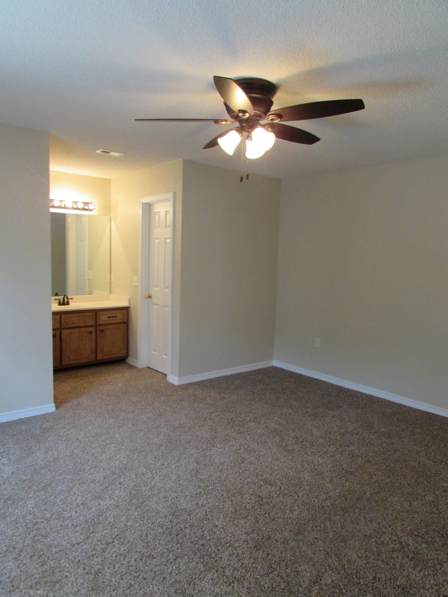 HILLTOP ACRES - Residential