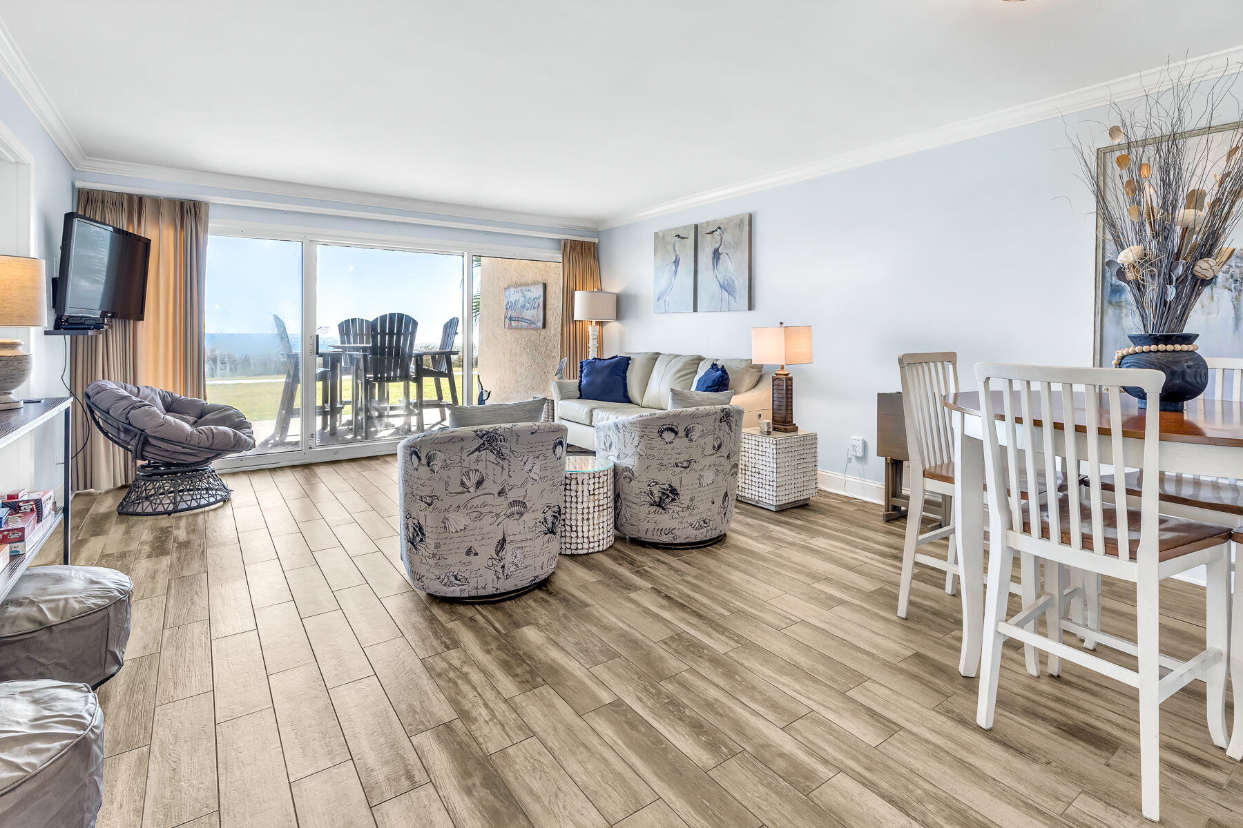 BEACH HOUSE CONDO PH 1 - Residential