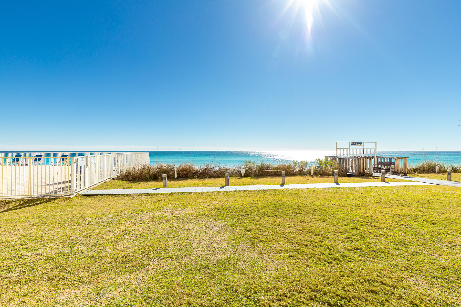 BEACH HOUSE CONDO PH 1 - Residential