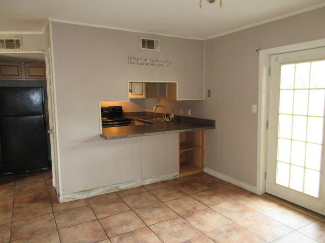 VALENCIA ARMS - Residential