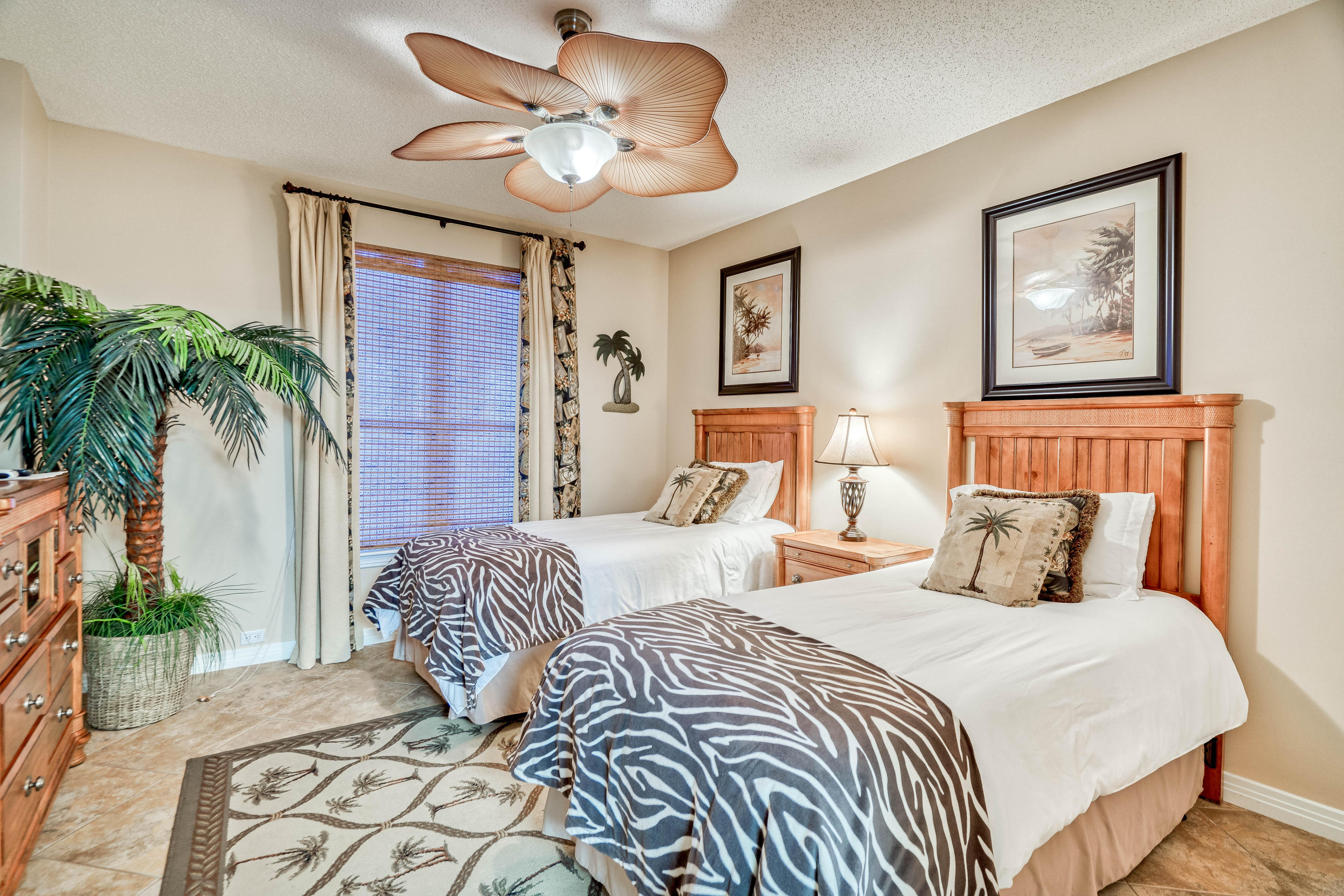 BEACH COLONY RESORT - Residential