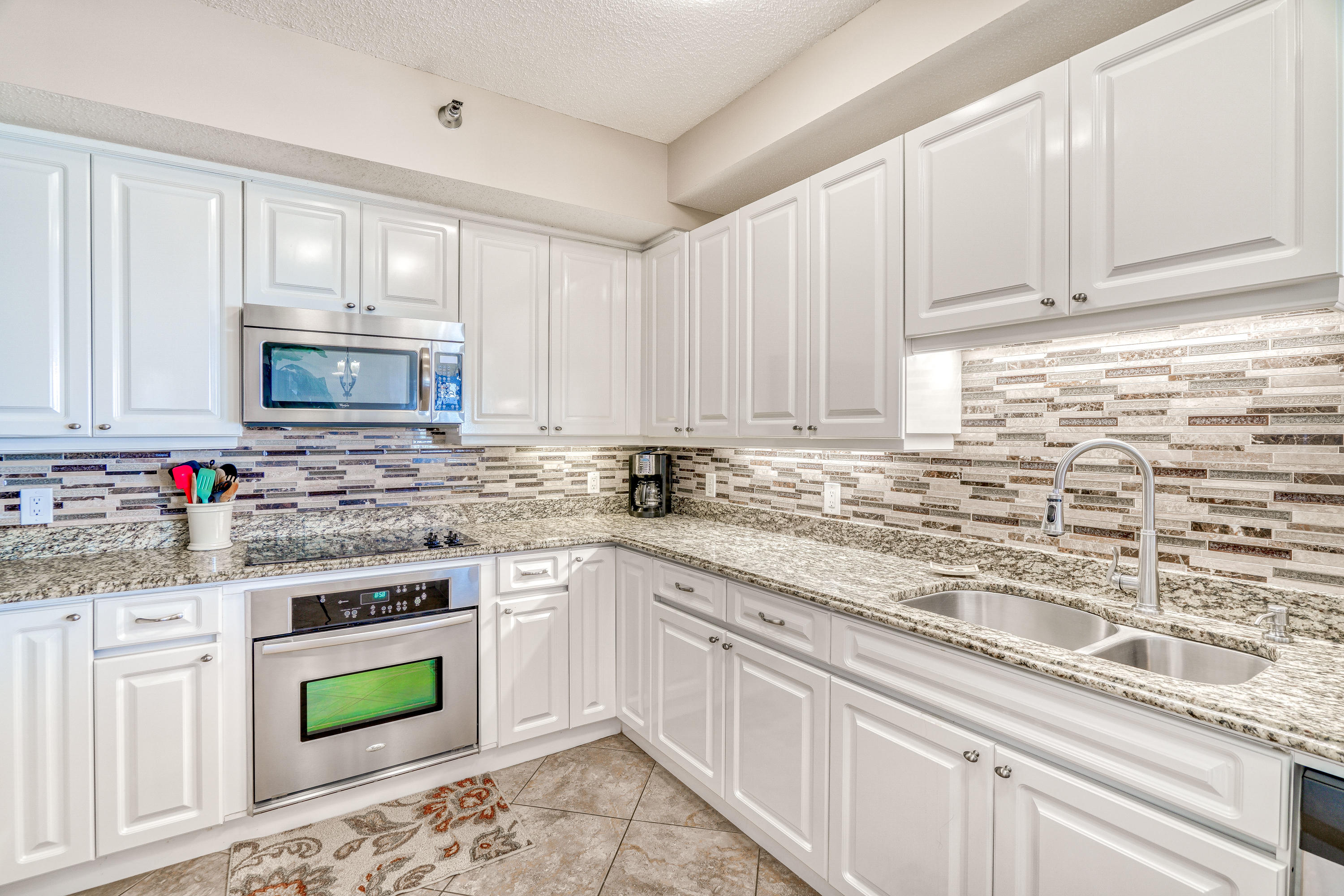 BEACH COLONY RESORT - Residential