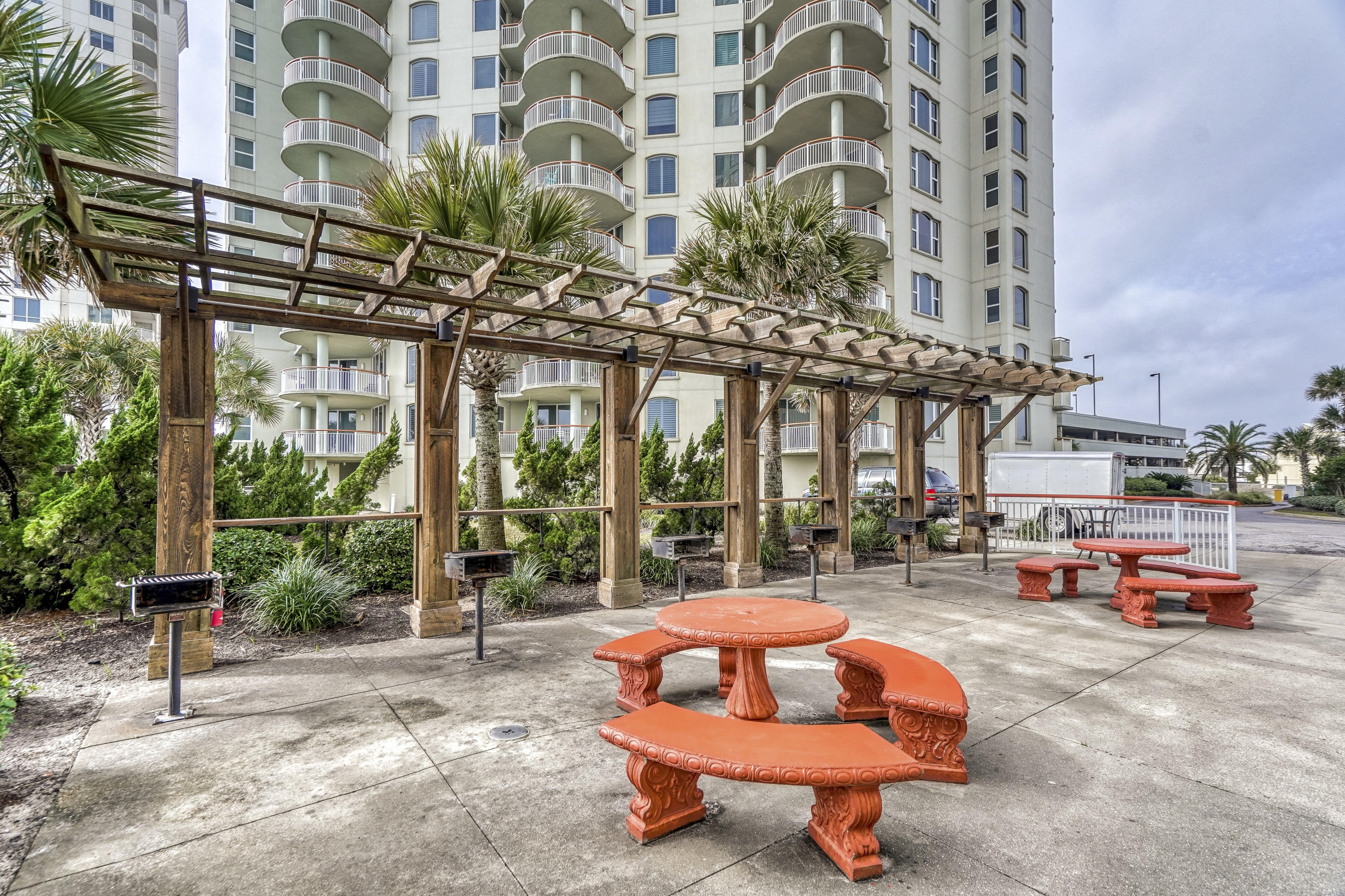 BEACH COLONY RESORT - Residential